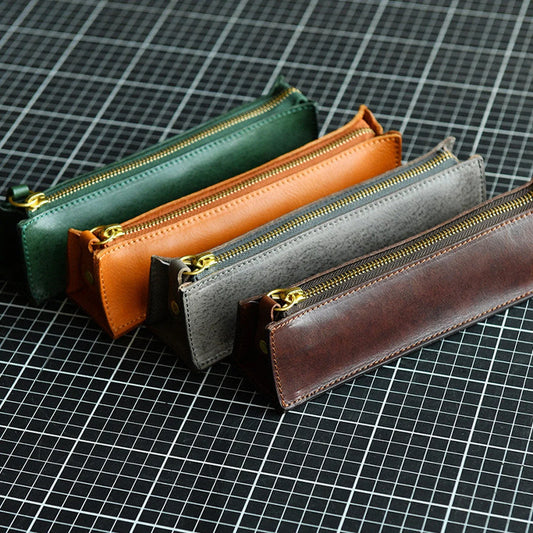 Vegetable-tanned leather pencil cases in four colors