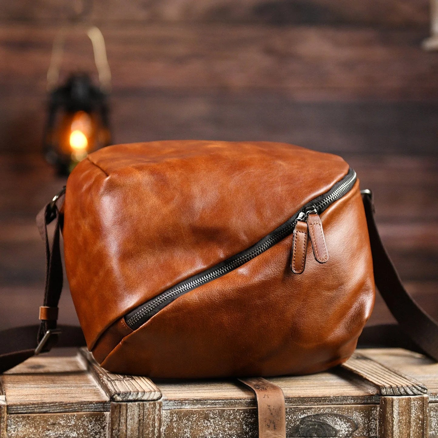 Cognac brown vegetable-tanned leather crossbody bag