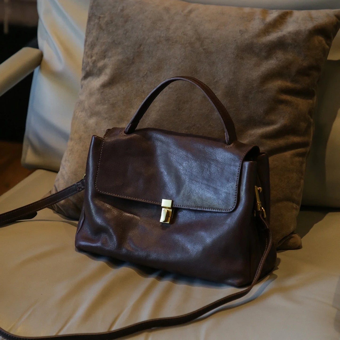 Coffee Brown leather commuter tote bag with shoulder strap