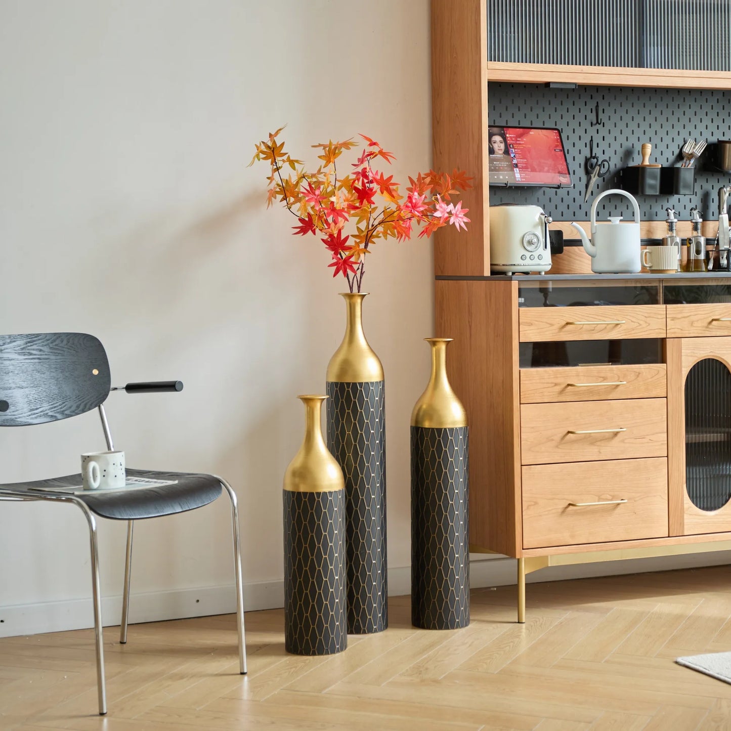 Elegant Floor Vase Set – Gold & Black Metal Decorative Vases – 3-Piece Set for Floral Display, Wedding & Gift Décor – view 4