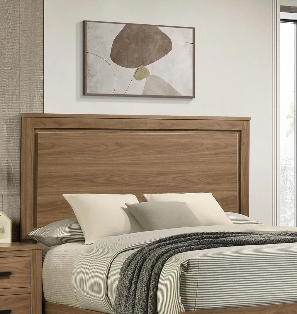Walnut / Chestnut 3pc Set Queen Size Bed Dresser And Mirror Panel HB Bedroom Furniture Wooden Transitional – view 6