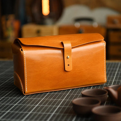 Sunset Yellow vegetable-tanned cowhide travel case