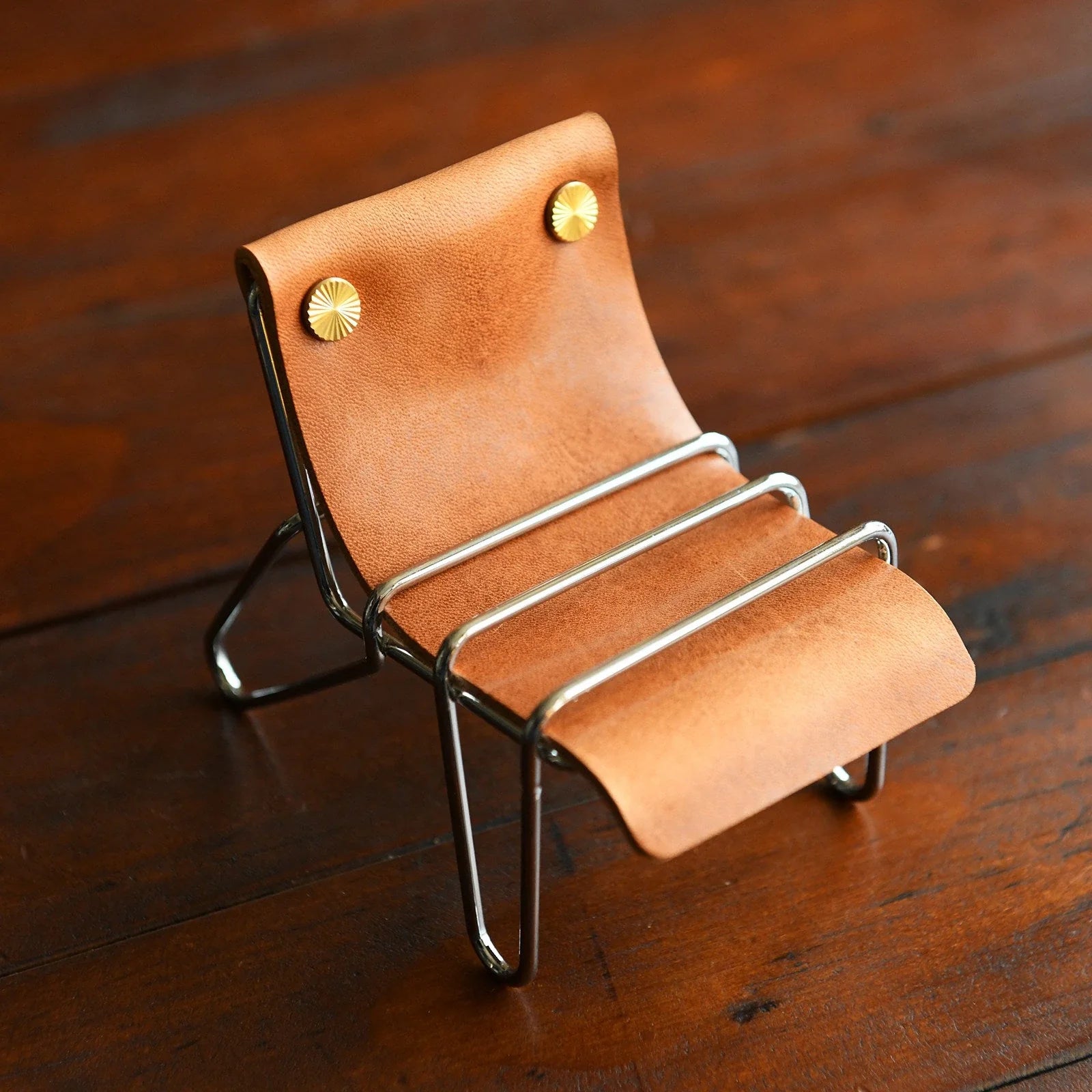 Sunset tan leather phone stand with silver frame