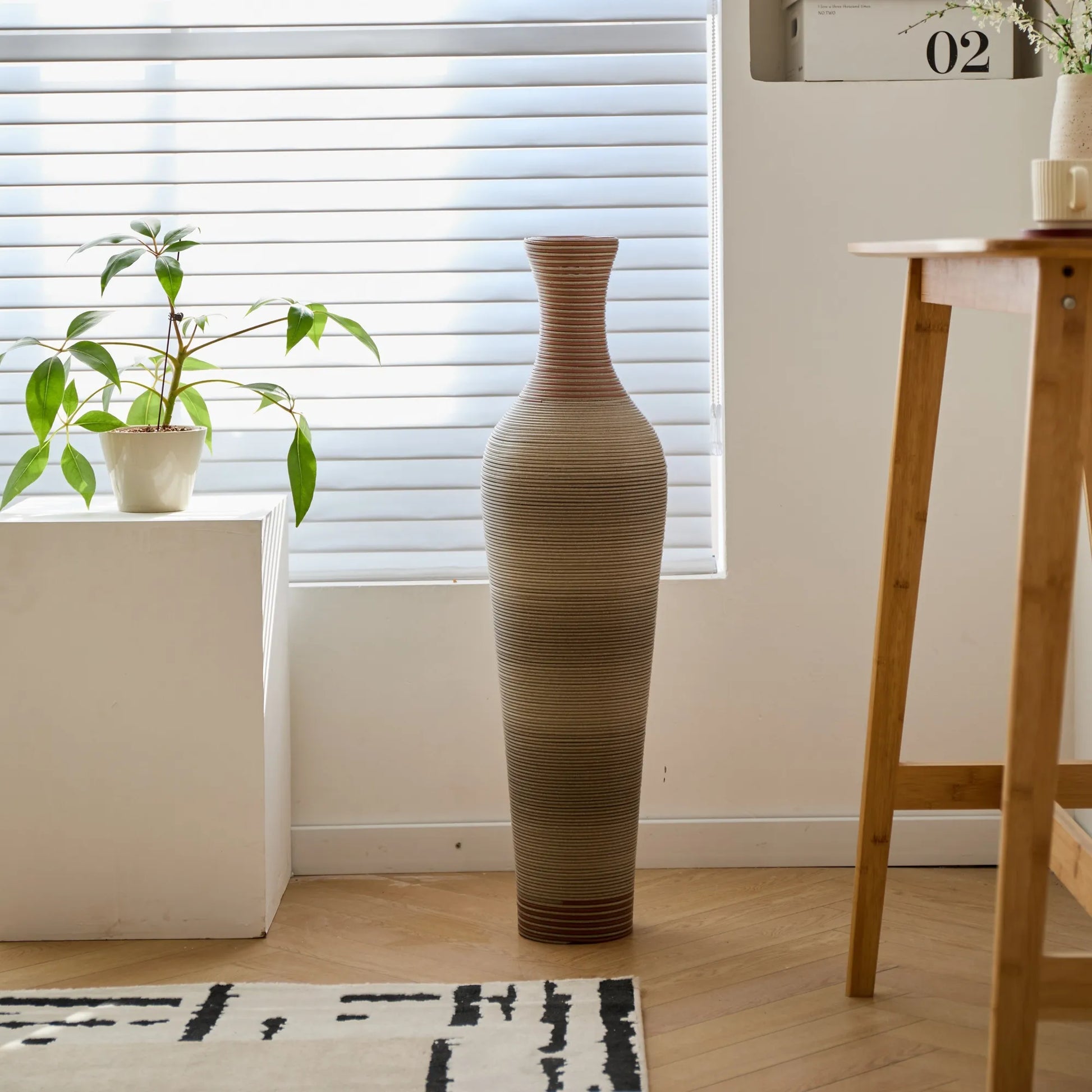 39-Inch-Tall Vase, Brown Decorative Floor Vase, Classic Neat Floor Vase Tall Freestanding Flower Holder, Artificial Rattan Vase, PVC Floor Vase – view 6