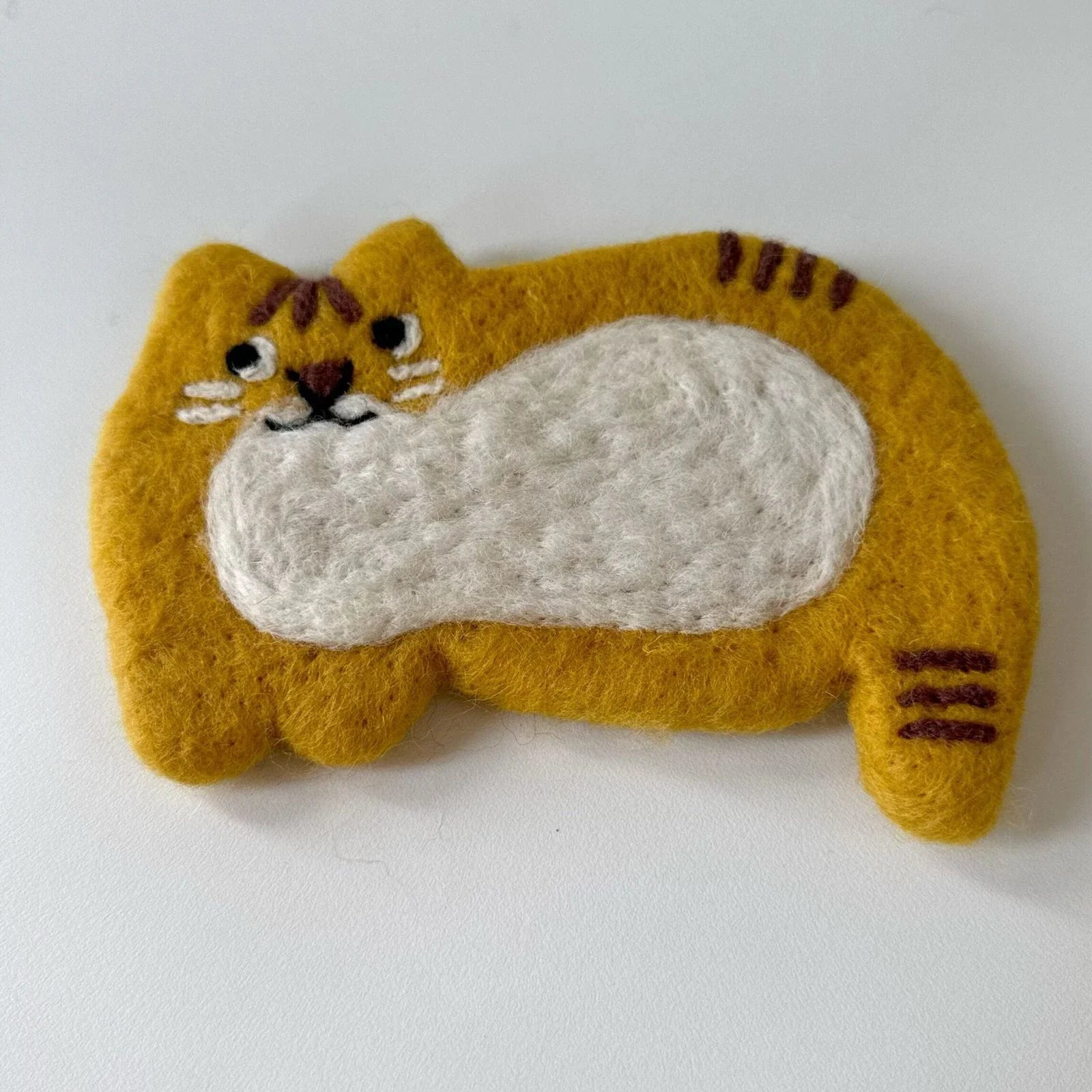 Handmade yellow chubby cat wool felt coaster