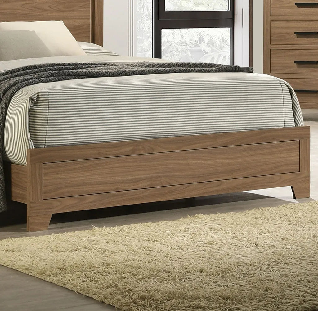 Walnut / Chestnut 3pc Set Queen Size Bed Dresser And Mirror Panel HB Bedroom Furniture Wooden Transitional – view 8