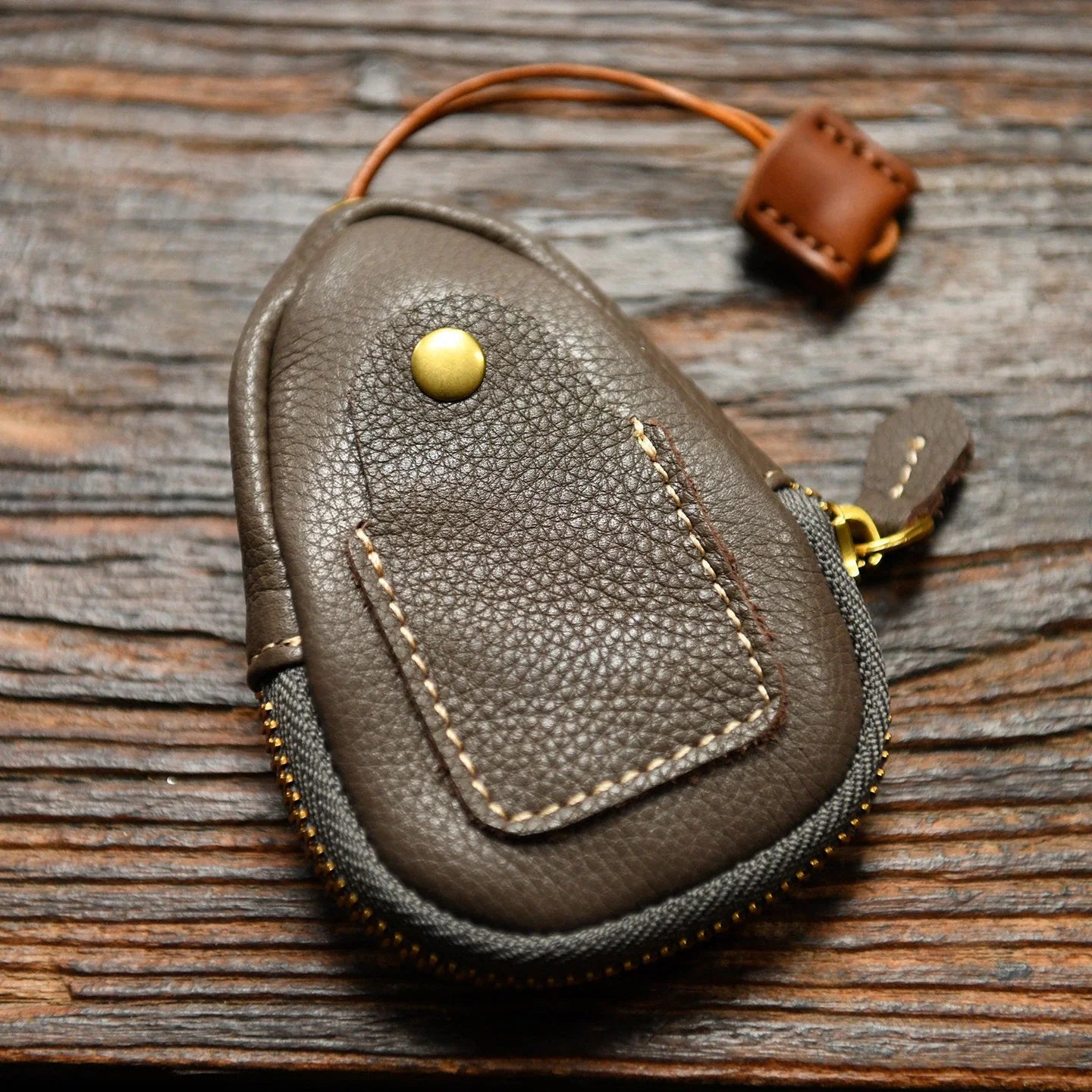 Elephant gray top-grain leather car key case