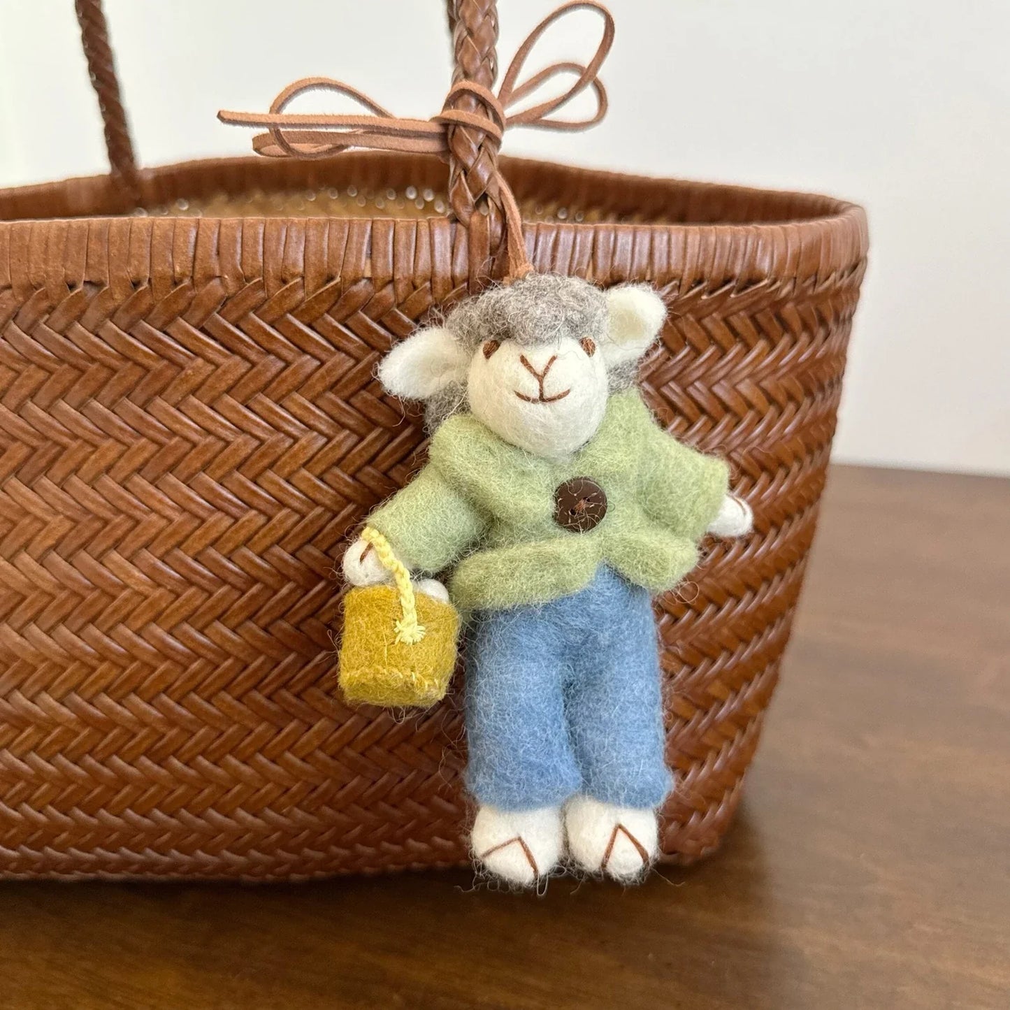 Handmade wool felt sheep bag charm – mr sheep