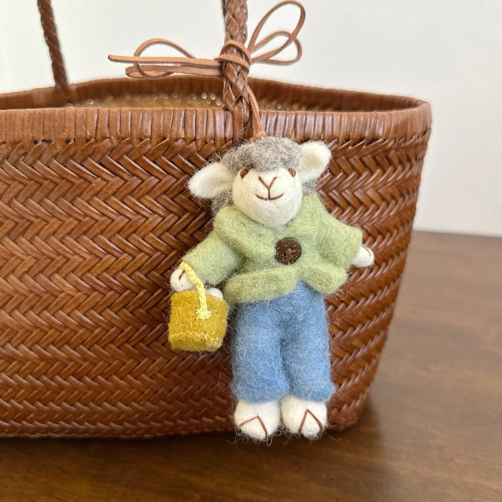 Handmade wool felt sheep bag charm – mr sheep