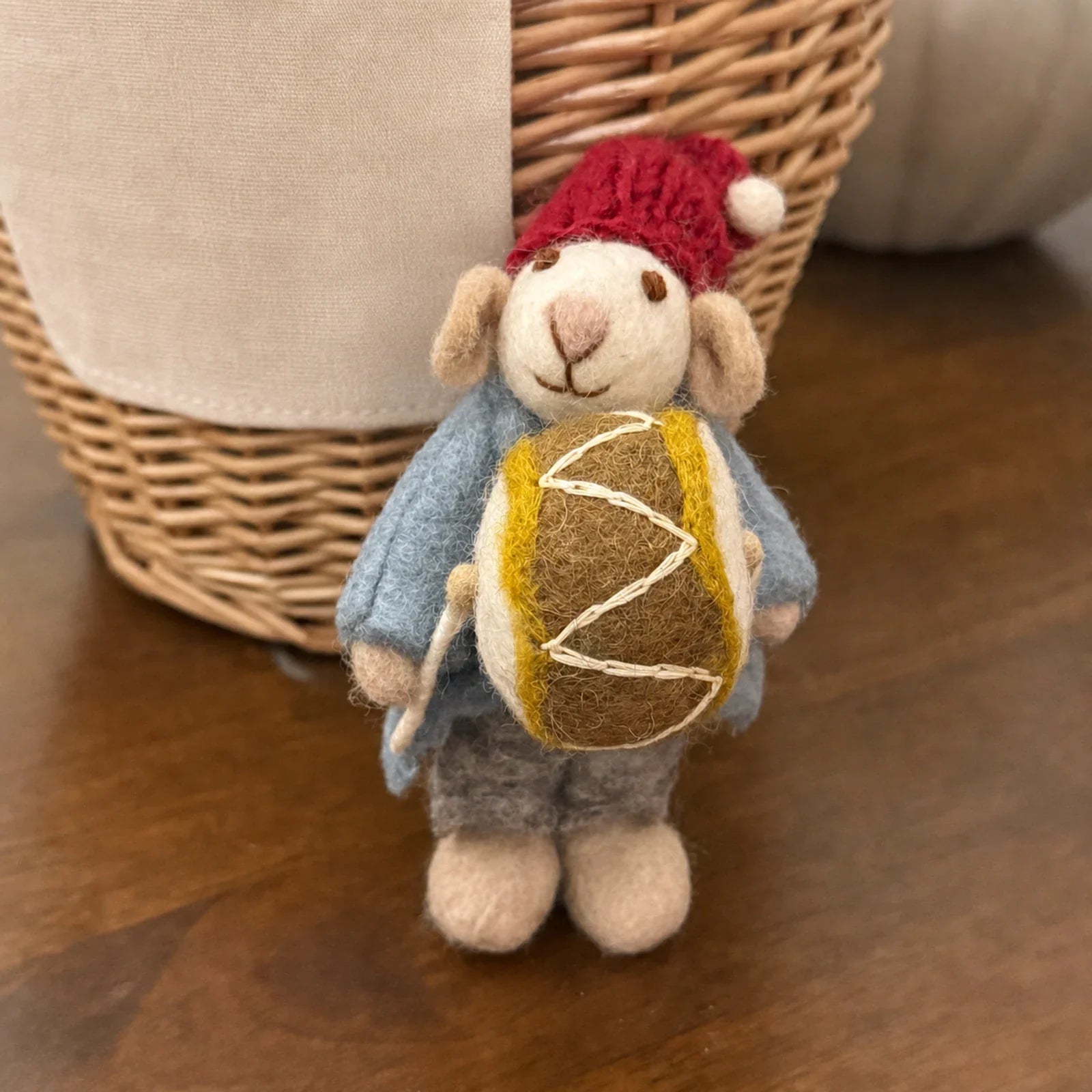 Drum-Playing Mouse handmade wool felt bag charm and keychain
