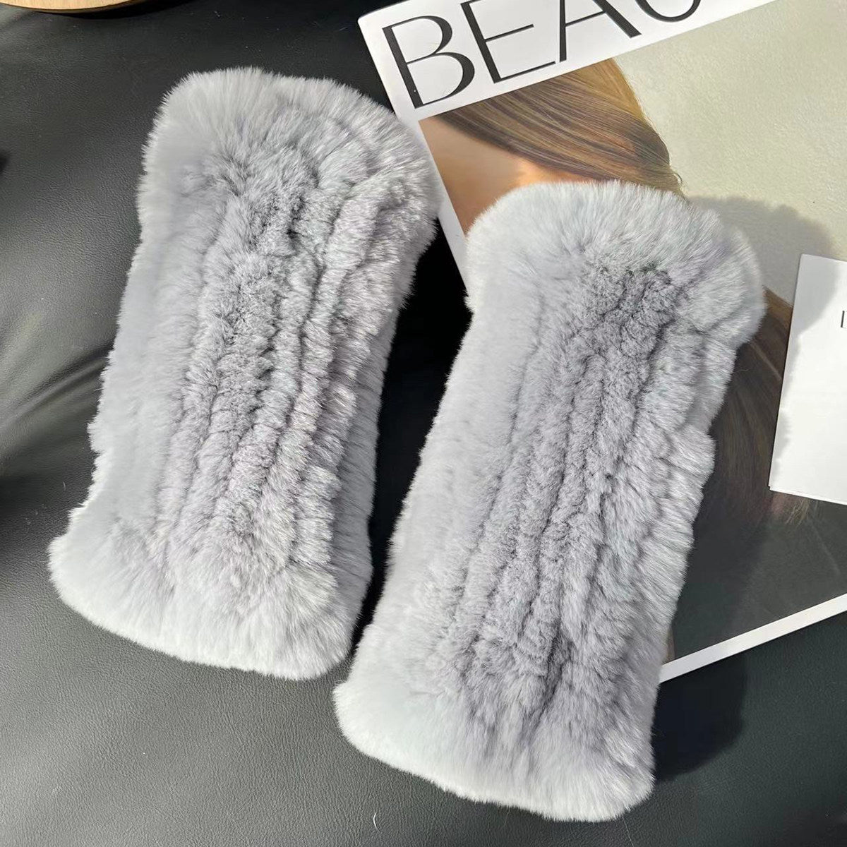 Real otter rabbit fur gloves cute thickened double-sided fur gloves real hair half-fingered elastic gloves