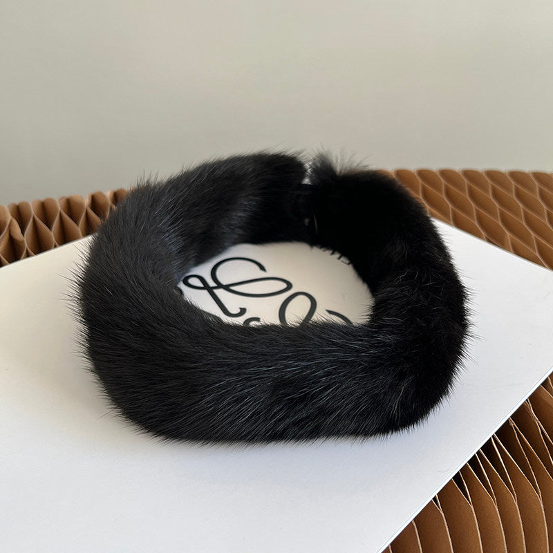 Black Mink circular collar scarf product view