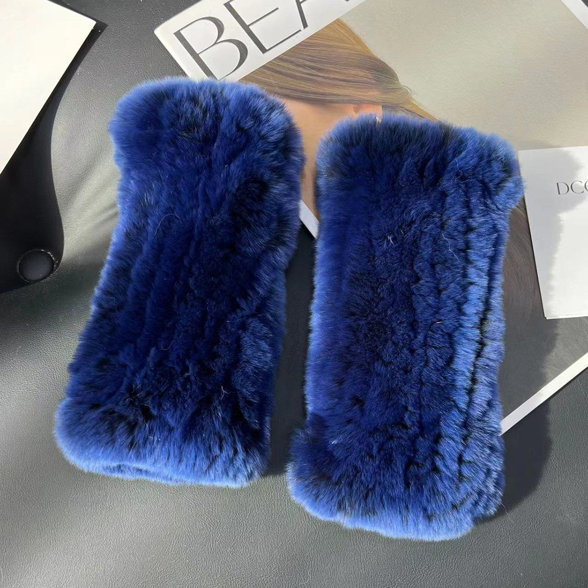 Real otter rabbit fur gloves cute thickened double-sided fur gloves real hair half-fingered elastic gloves