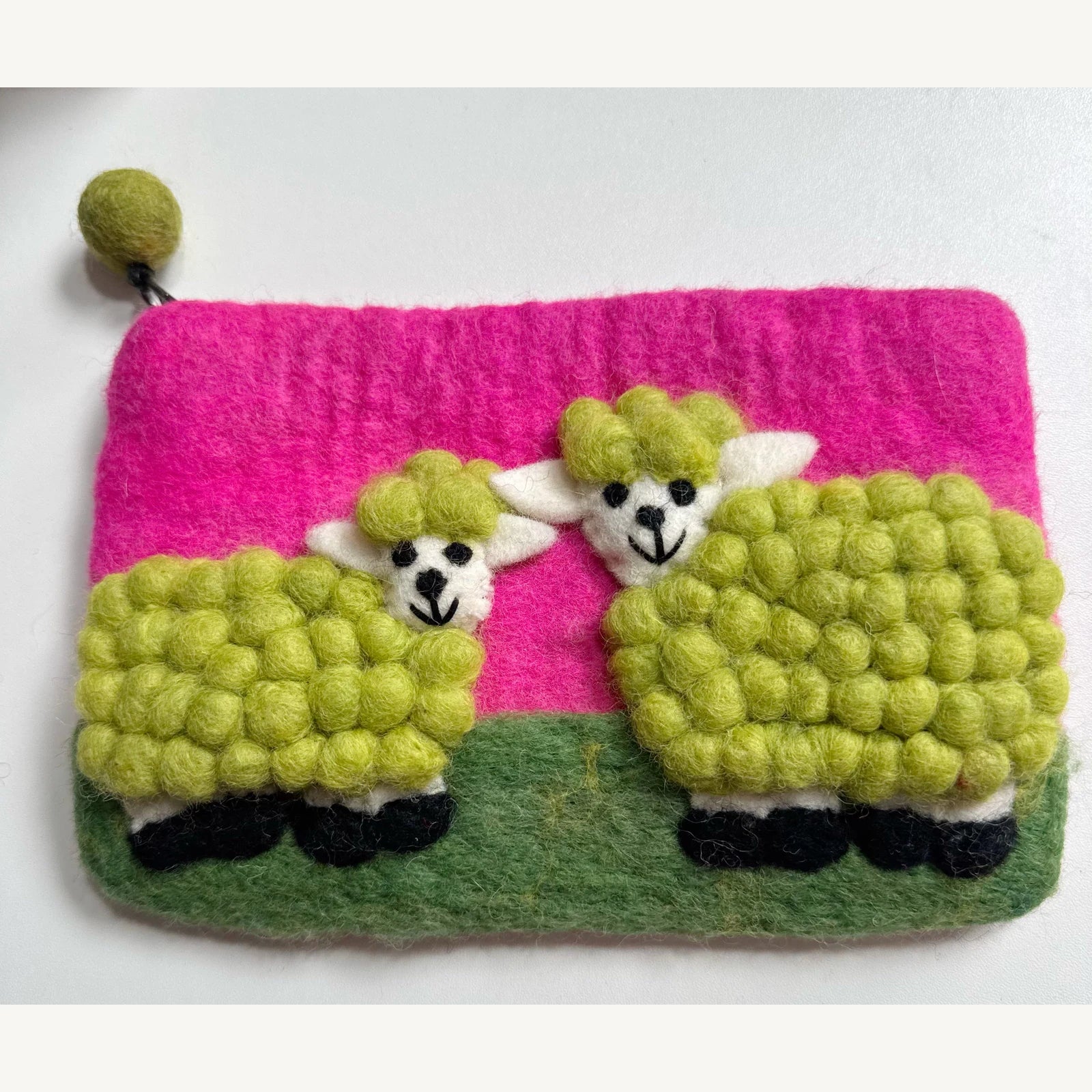 Handmade wool felt zip pouch — Green Sheep / Pink — 20 × 12 cm