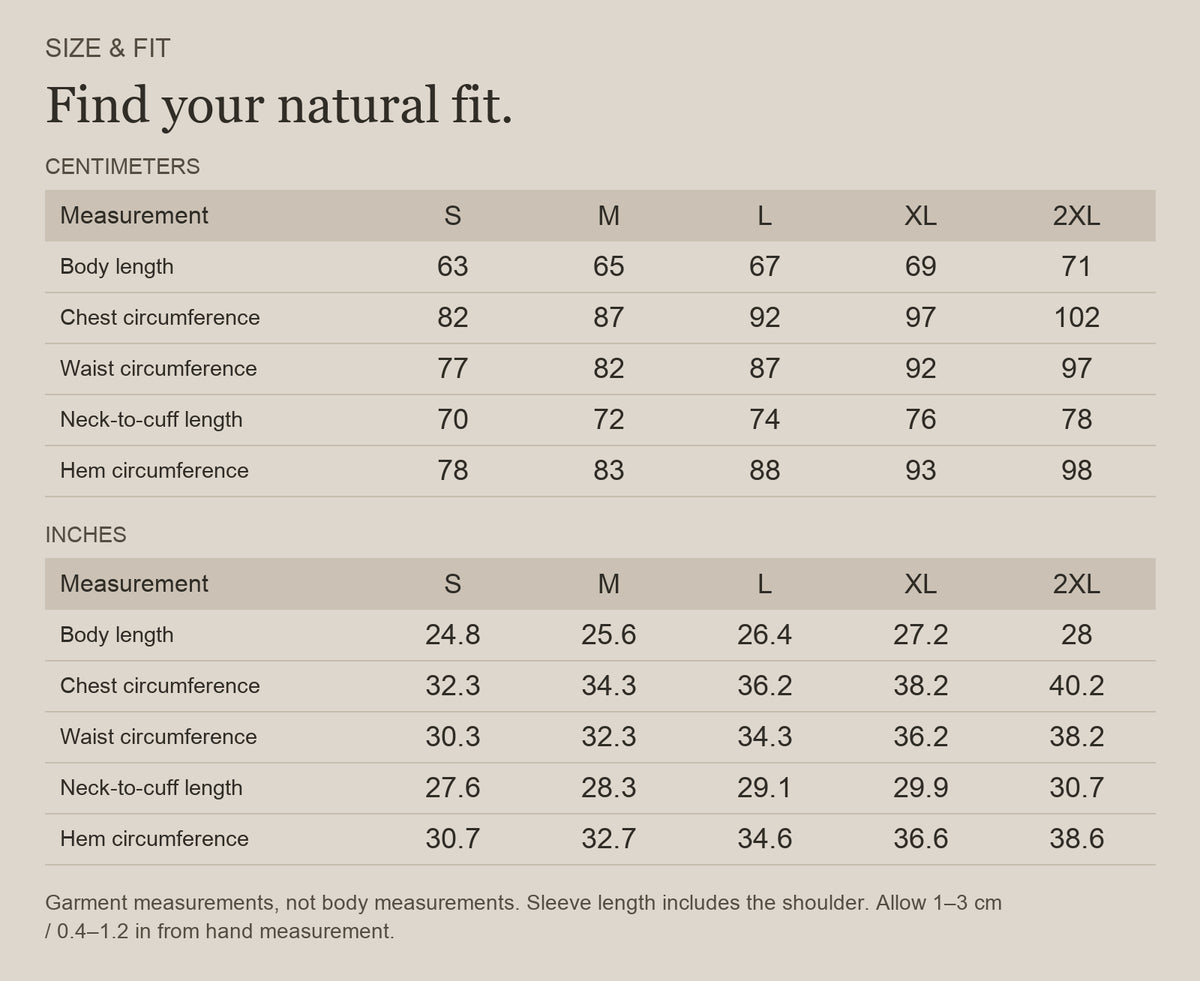 English size guide for Merino Wool Half-Zip Hoodie for Trail and Travel, with centimeter and inch measurements