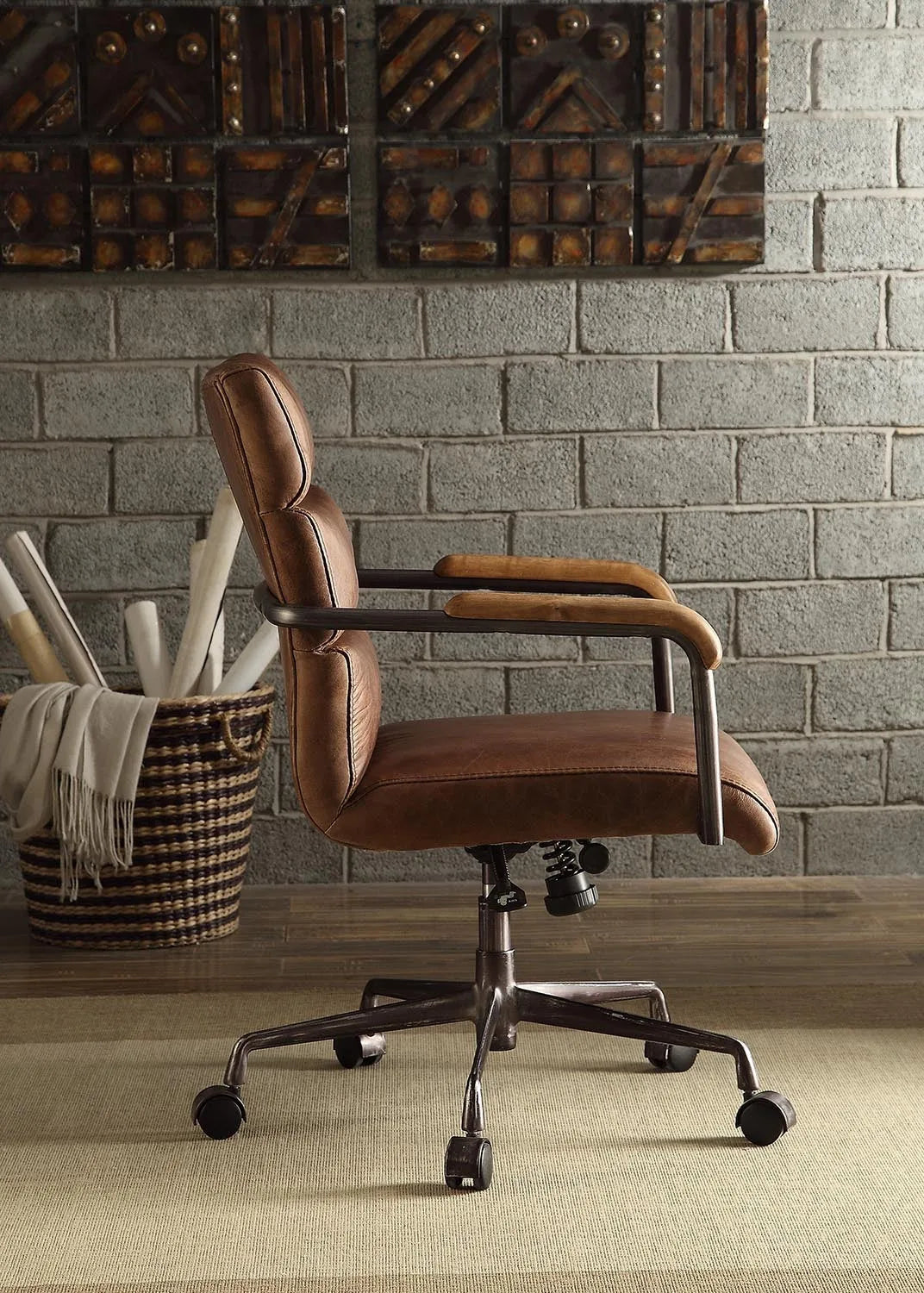 Retro Brown Swivel Office Chair with 5-Star Base detail view 3