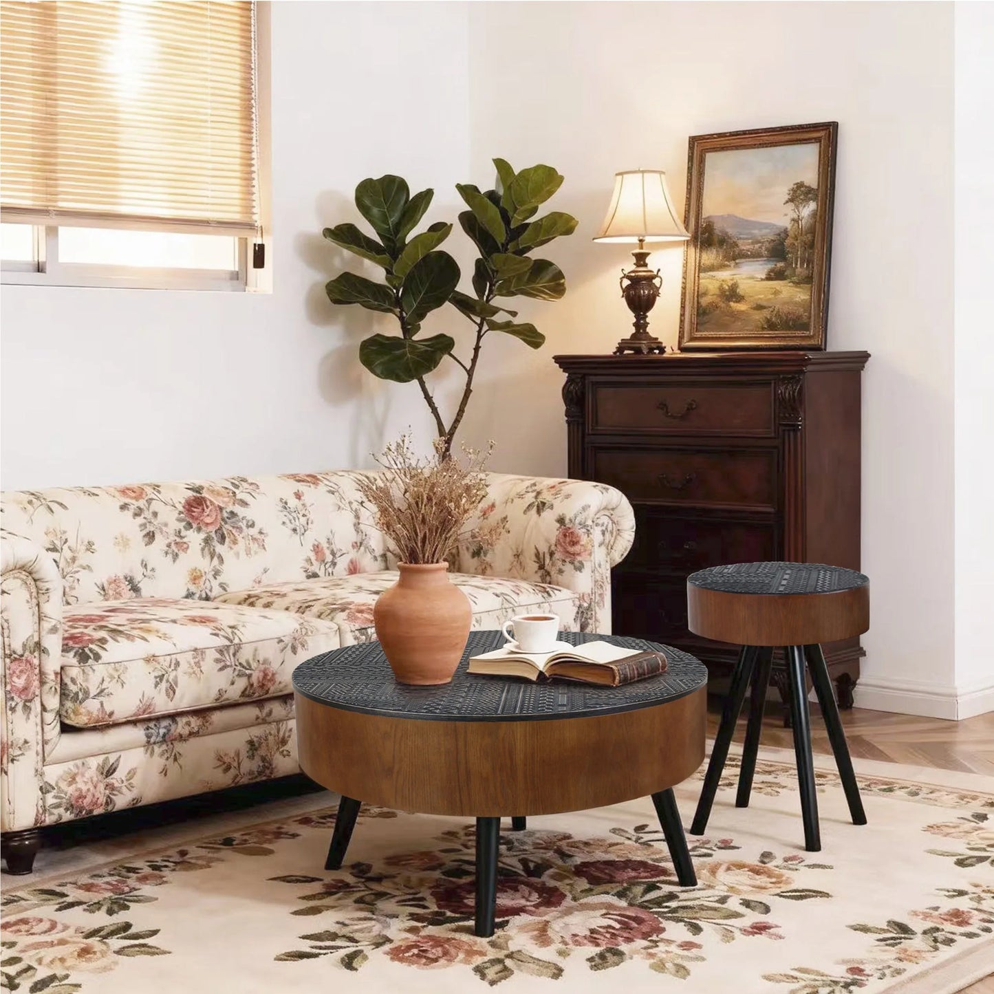 31.5-inch Round Carved Coffee Table with Storage Space, Mid-Century Modern Style Wooden Coffee Table, Four-Leg Design, 18-inch High, Living Room Accent Table (Brown and Black) detail view 19