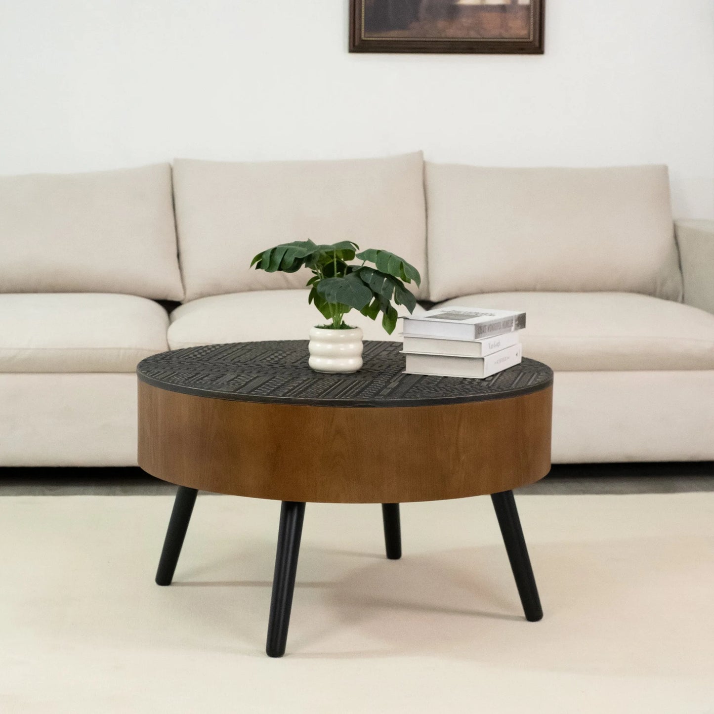 31.5-inch Round Carved Coffee Table with Storage Space, Mid-Century Modern Style Wooden Coffee Table, Four-Leg Design, 18-inch High, Living Room Accent Table (Brown and Black) detail view 31