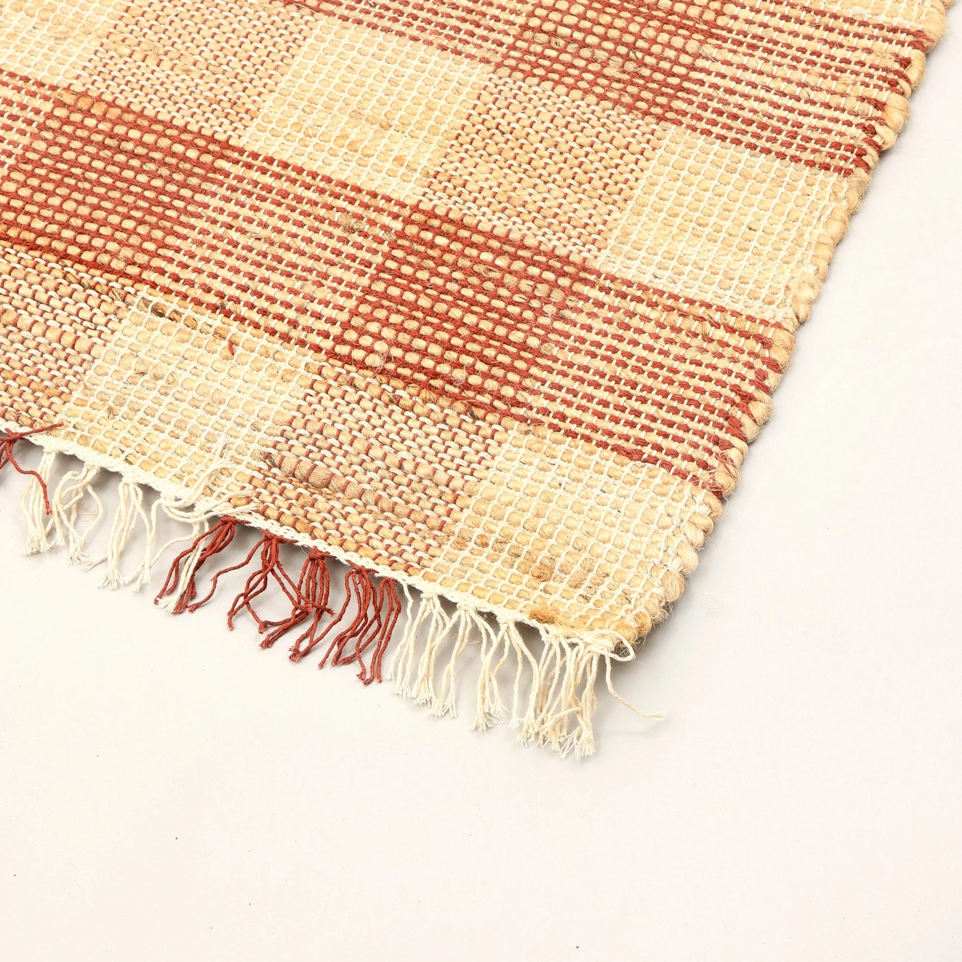 Handwoven Plaid Jute Area Rug