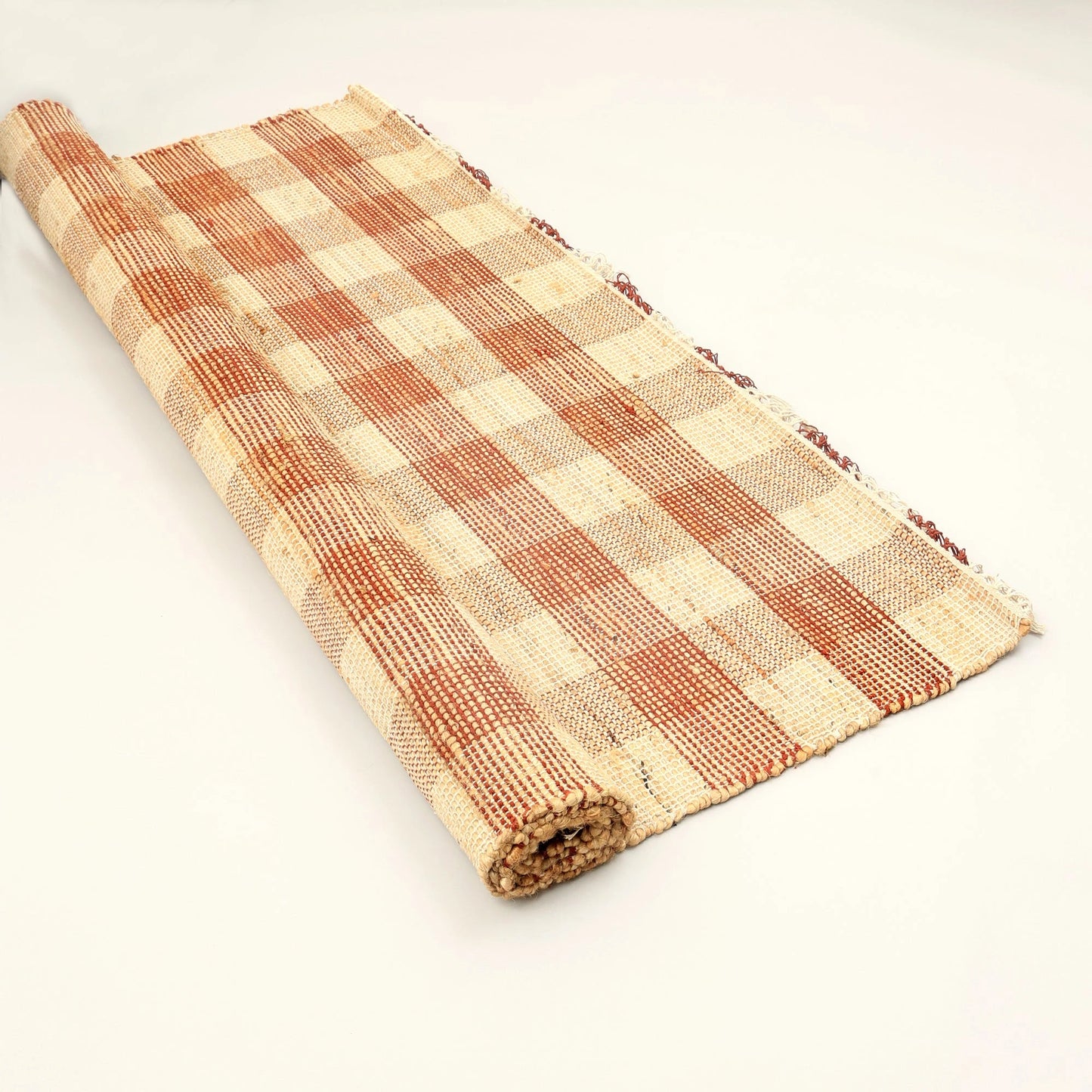 Handwoven Plaid Jute Area Rug