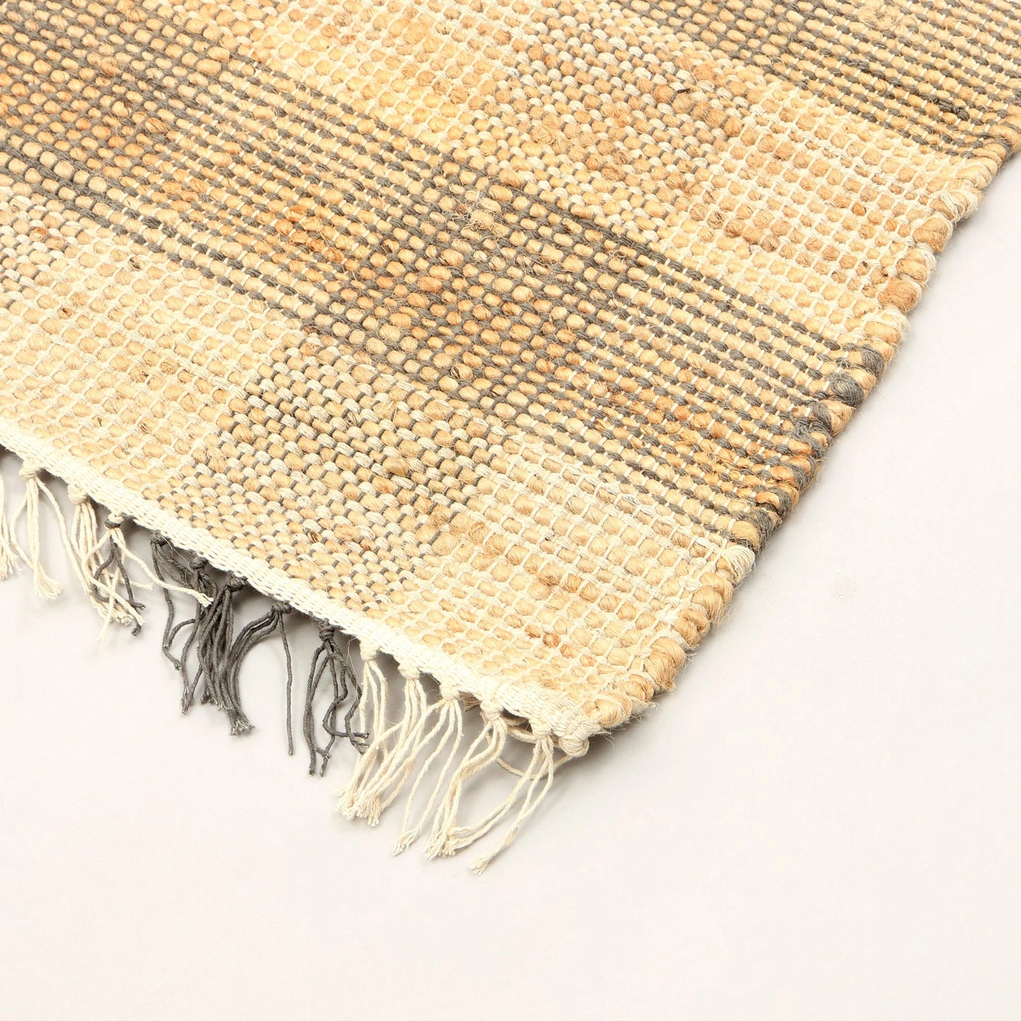 Handwoven Plaid Jute Area Rug