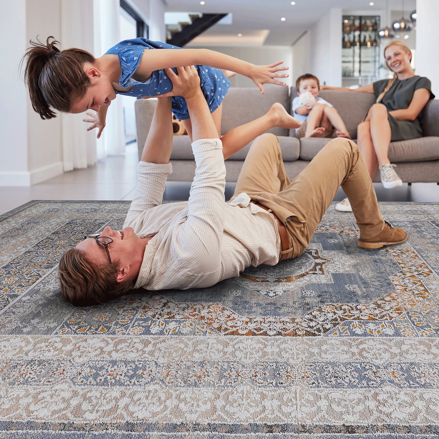 Loom & Luxe Blue & Ivory & Medallion Area Rug