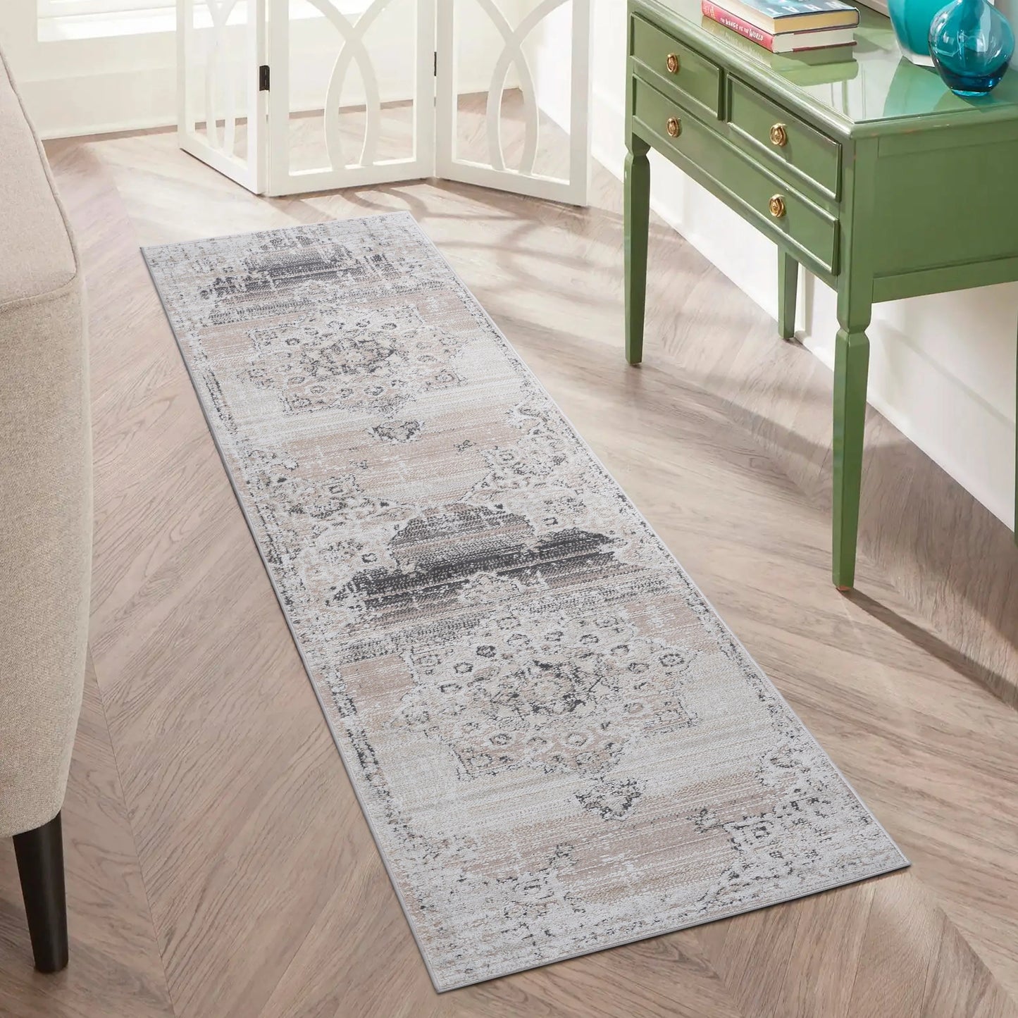 Loom & Luxe Cream & Beige & Medallion Area Rug