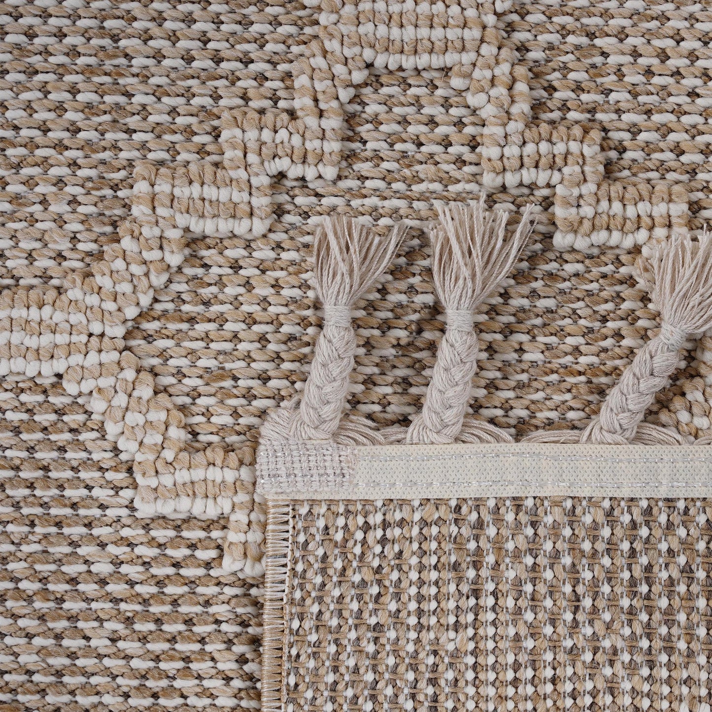 Loom & Luxe Cream & Trellis Indoor/Outdoor Area Rug