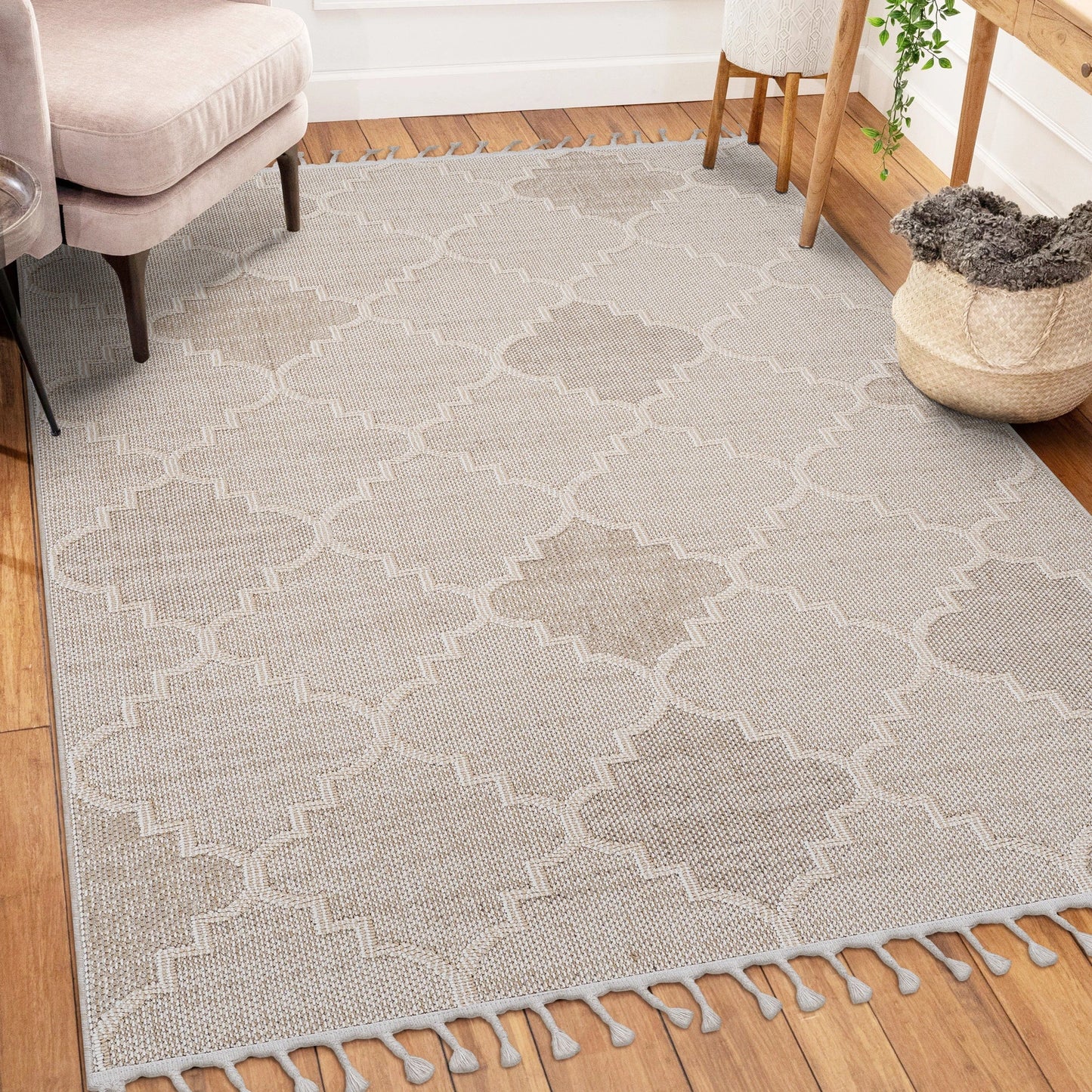 Loom & Luxe Cream & Trellis Indoor/Outdoor Area Rug