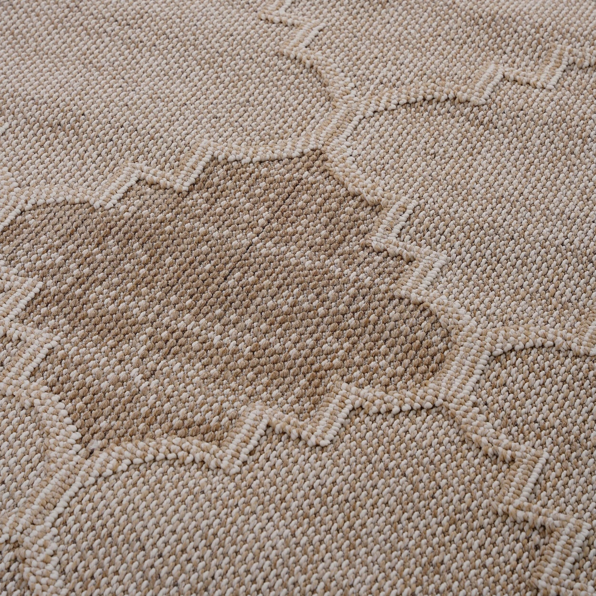 Loom & Luxe Cream & Trellis Indoor/Outdoor Area Rug