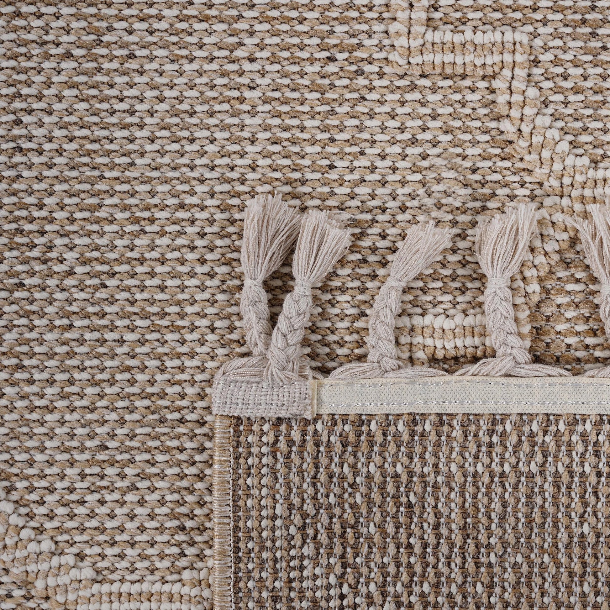 Loom & Luxe Cream & Trellis Indoor/Outdoor Area Rug