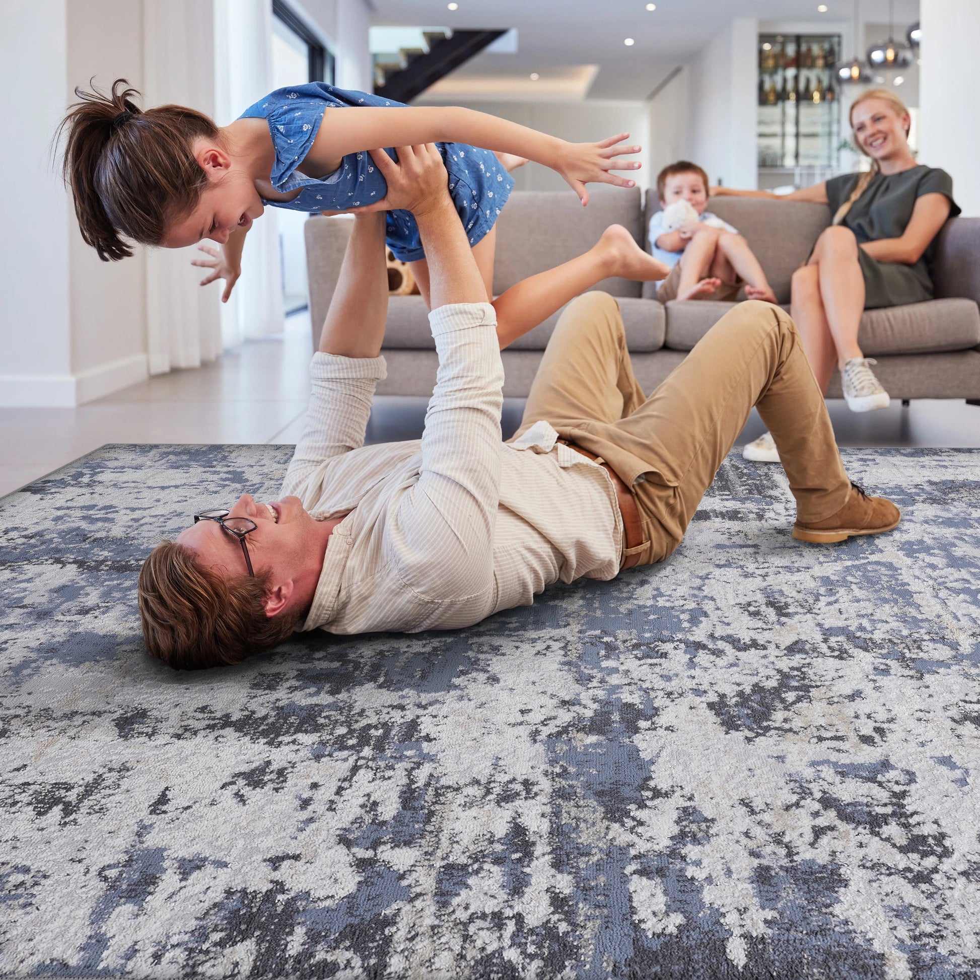 Loom & Luxe Grey & Denim & Traditional Area Rug