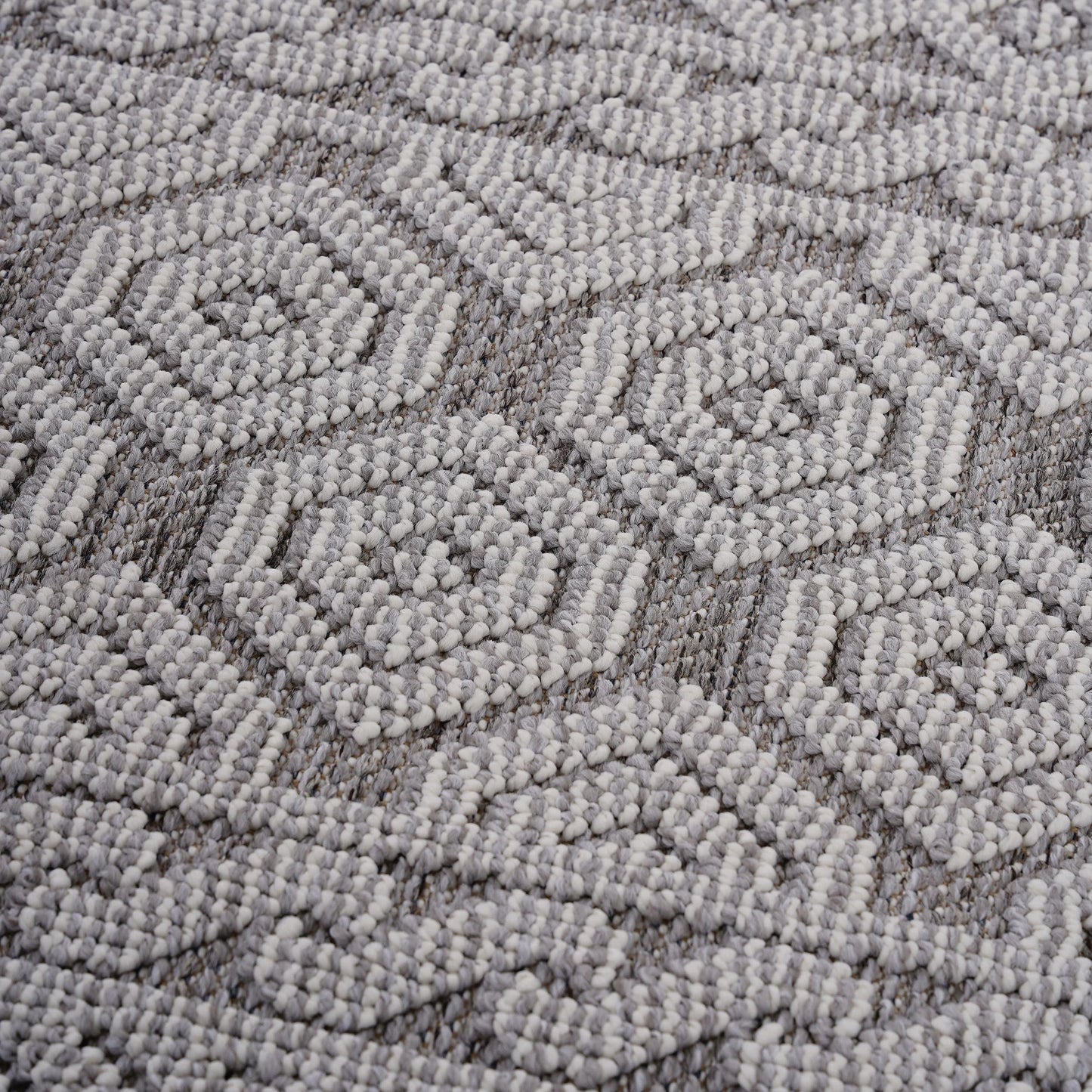 Loom & Luxe Grey & White & Geometric Indoor/Outdoor Area Rug