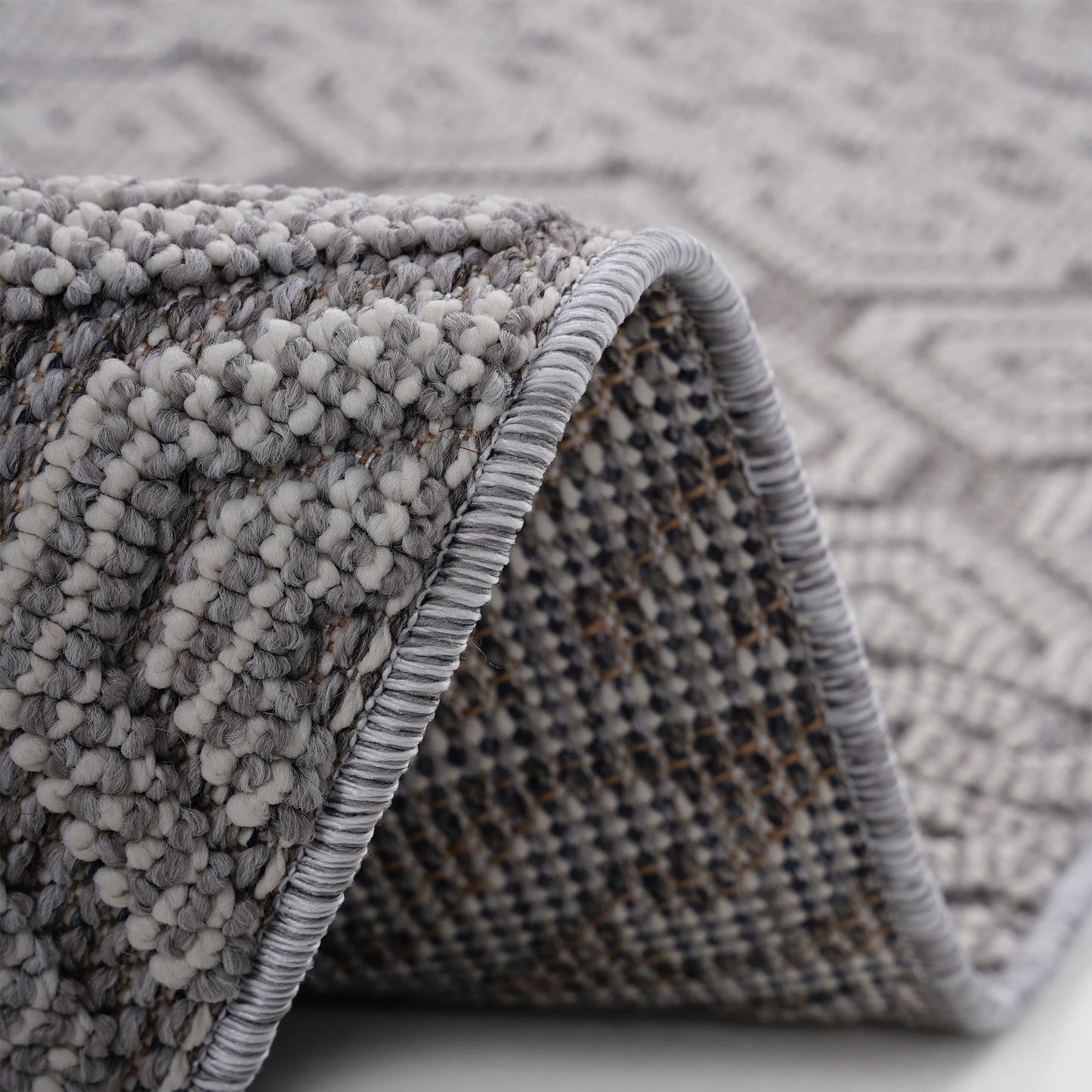 Loom & Luxe Grey & White & Geometric Indoor/Outdoor Area Rug