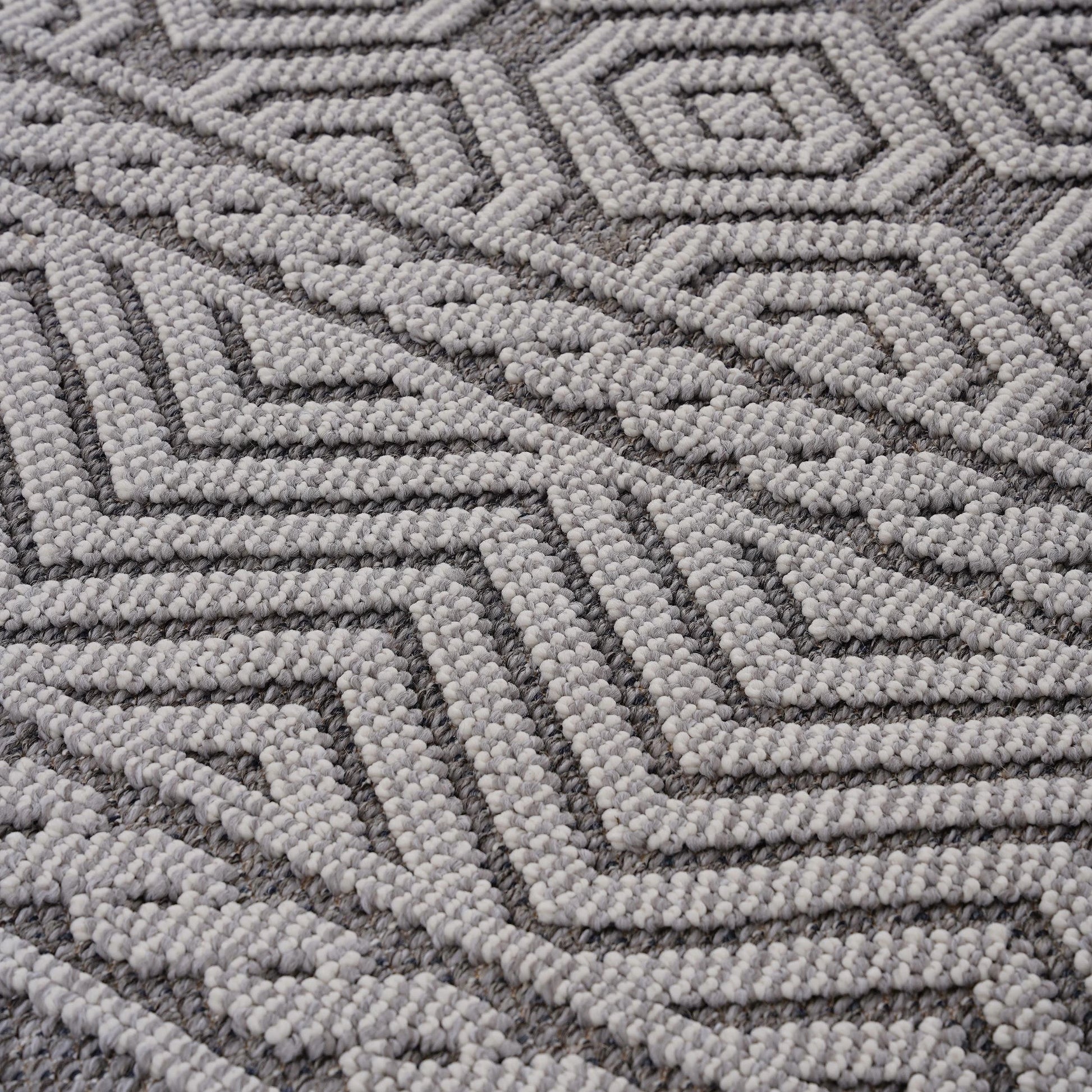 Loom & Luxe Grey & White & Geometric Indoor/Outdoor Area Rug