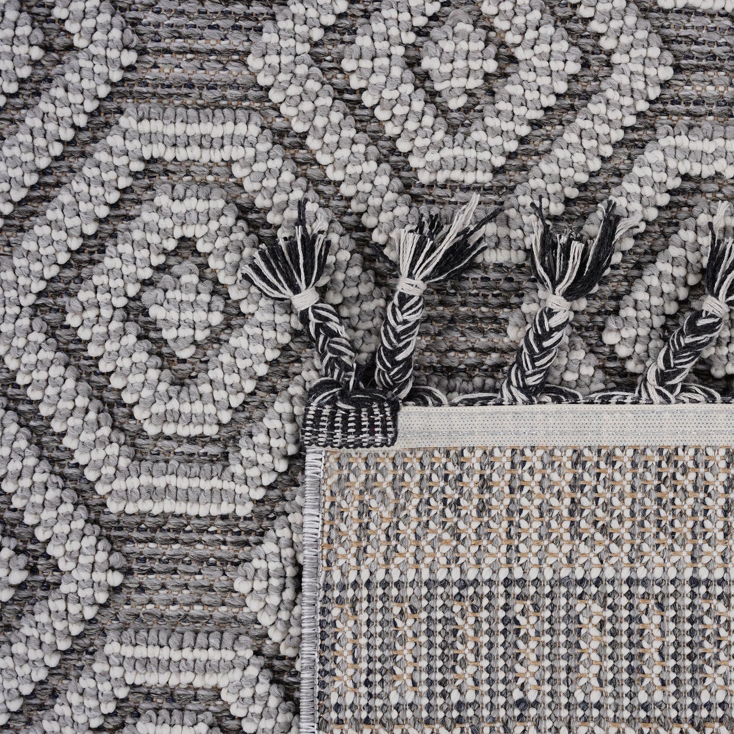 Loom & Luxe Grey & White & Geometric Indoor/Outdoor Area Rug