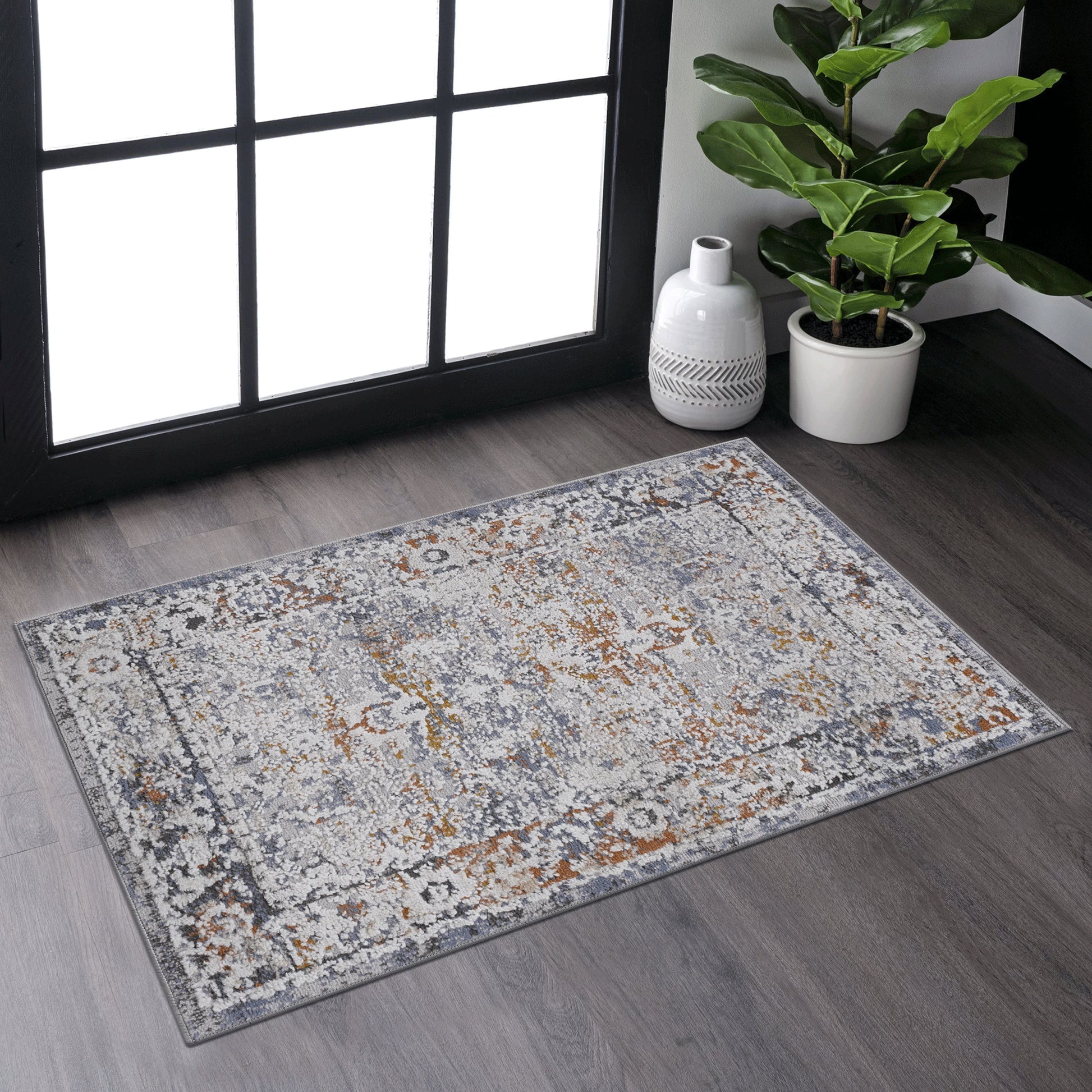 Loom & Luxe Ivory & Grey & Traditional Area Rug