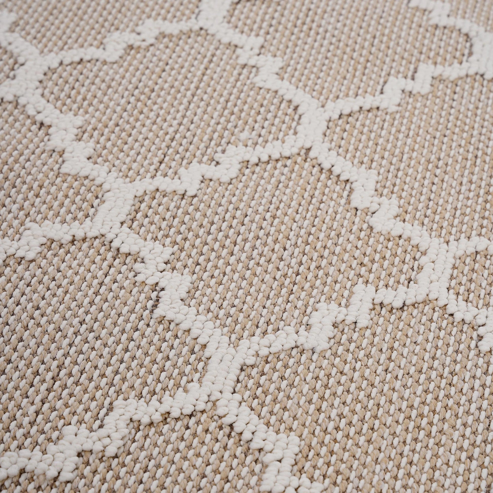 Loom & Luxe Ivory & Trellis Indoor/Outdoor Area Rug