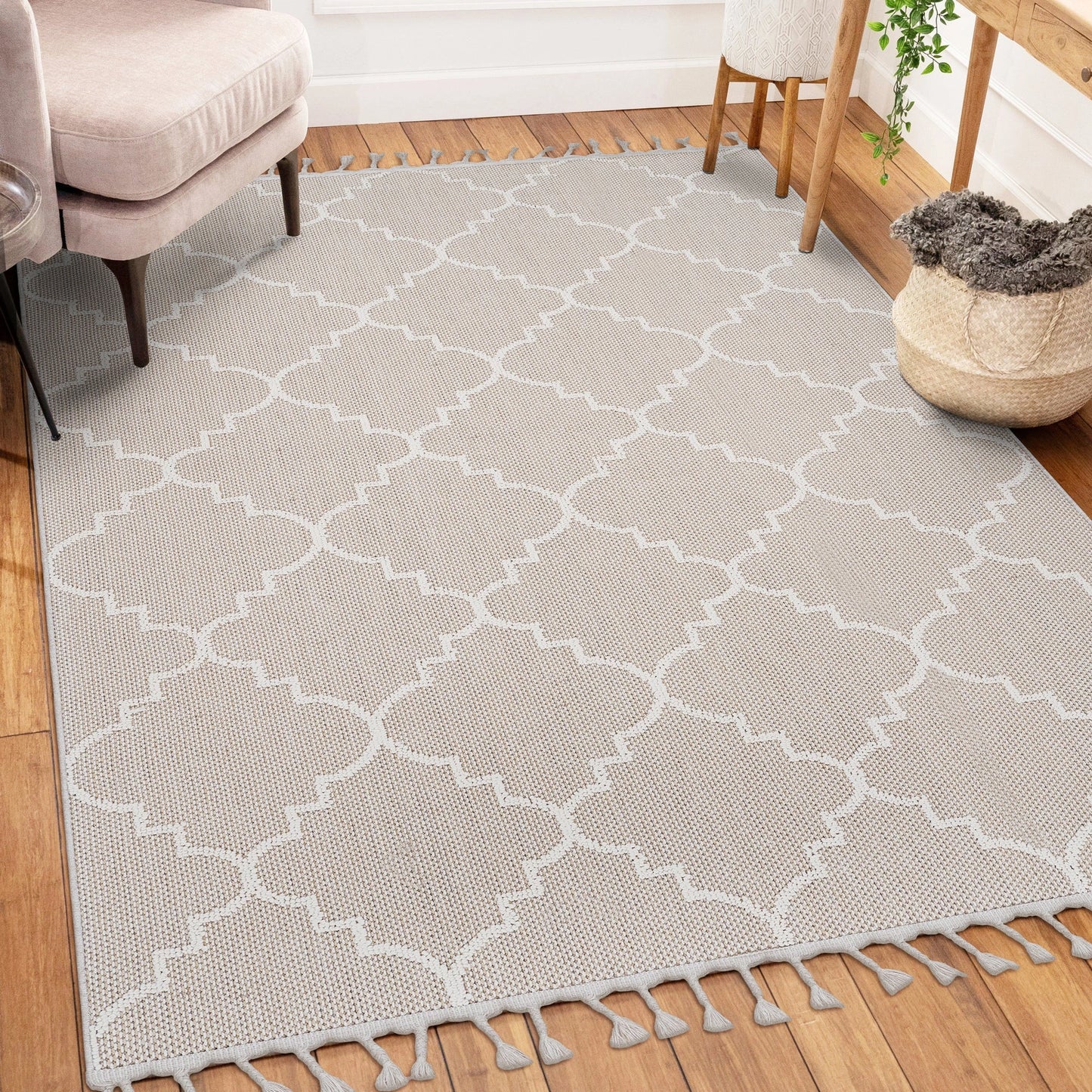 Loom & Luxe Ivory & Trellis Indoor/Outdoor Area Rug
