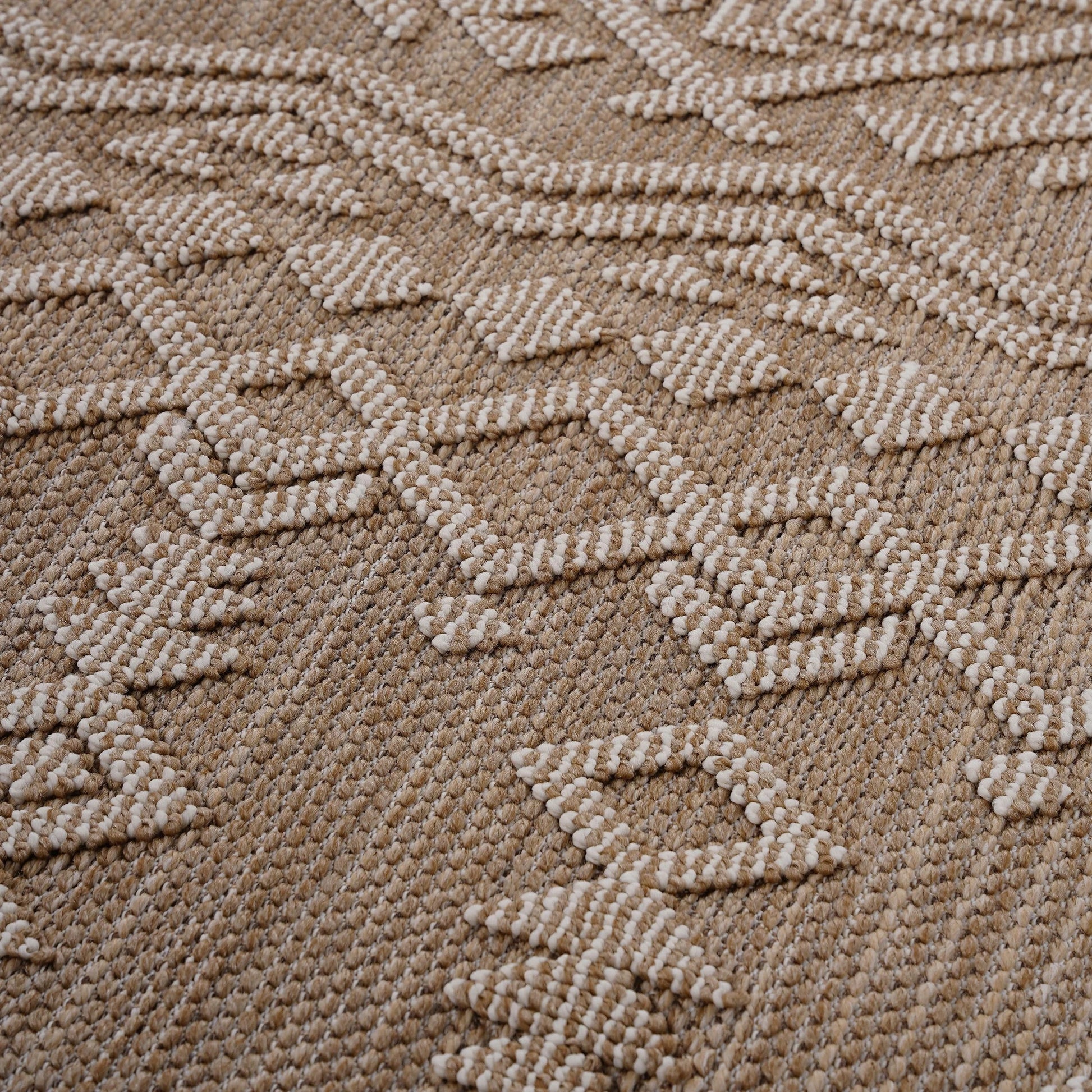 Loom & Luxe Natural & Traditional Indoor/Outdoor Area Rug