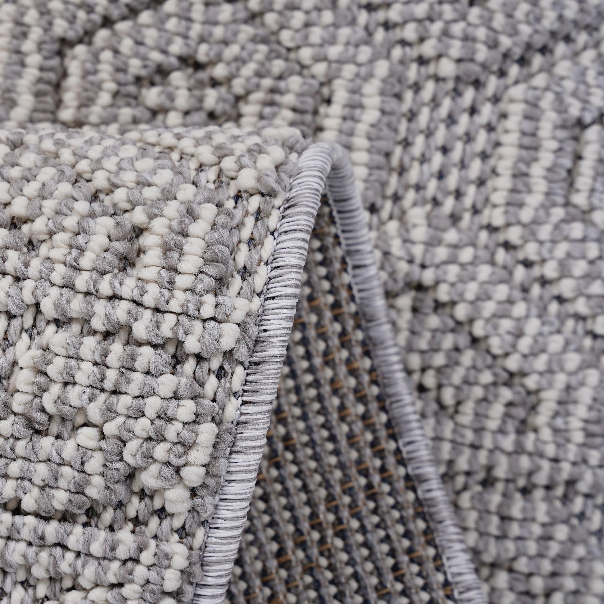 Loom & Luxe White & Geometric Indoor/Outdoor Area Rug
