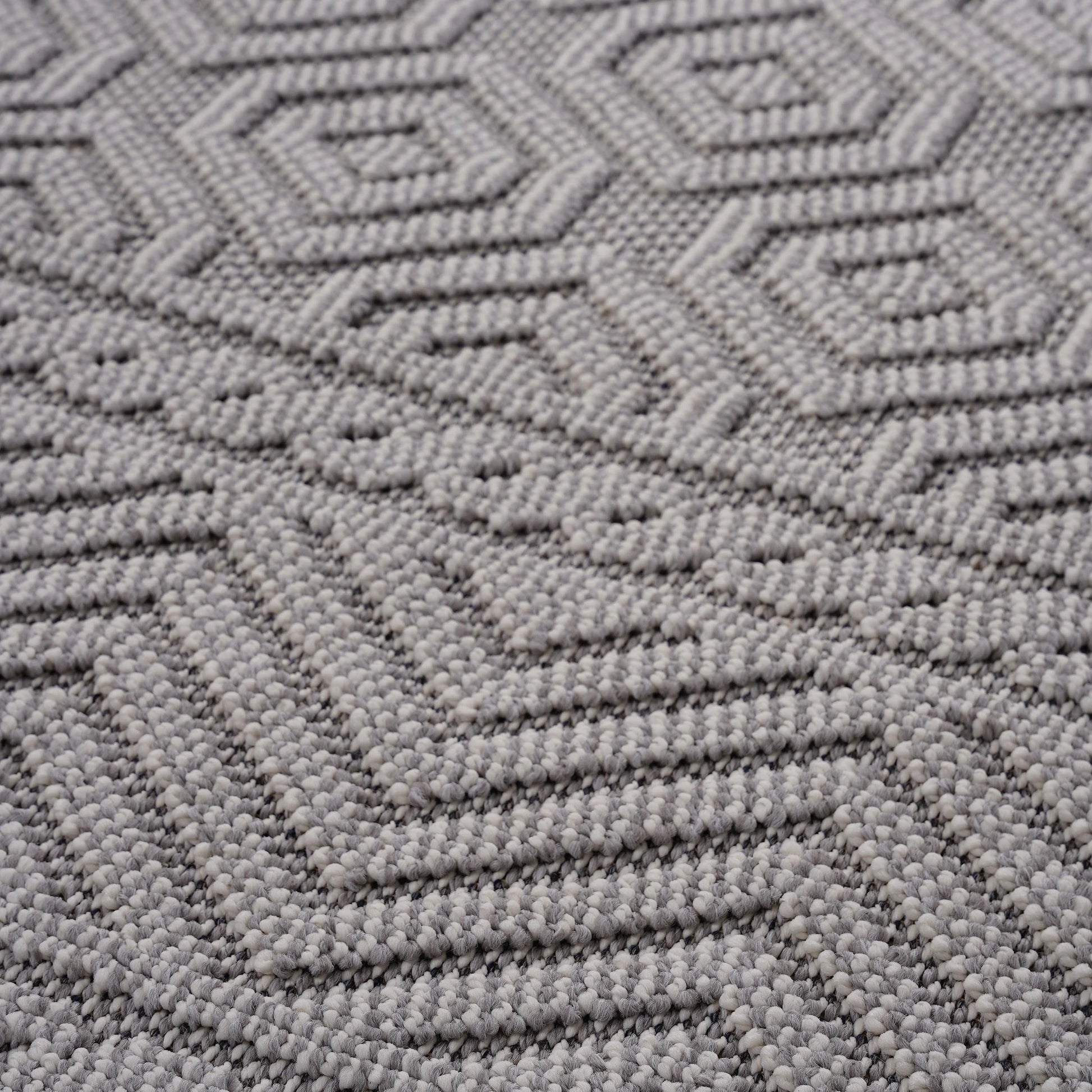 Loom & Luxe White & Geometric Indoor/Outdoor Area Rug