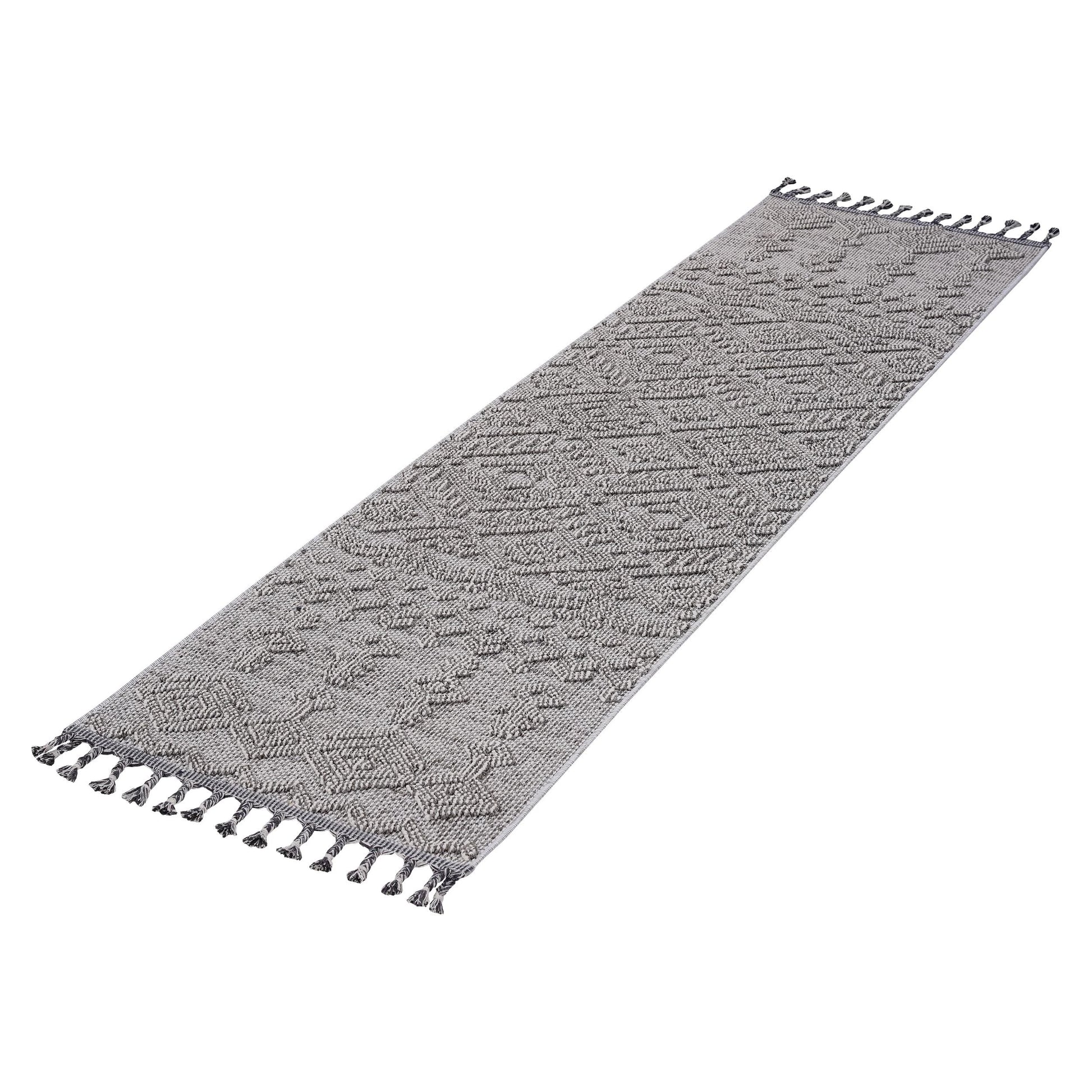 Loom & Luxe White & White & Traditional Indoor/Outdoor Area Rug