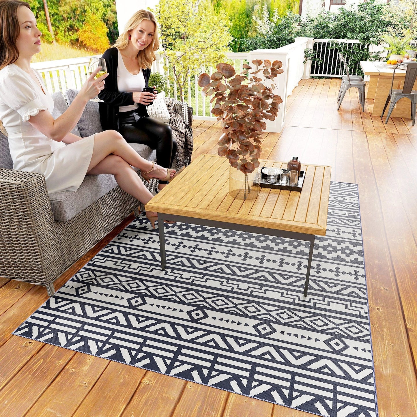 Outsunny Reversible Blue & White Geometric Outdoor Patio Rug