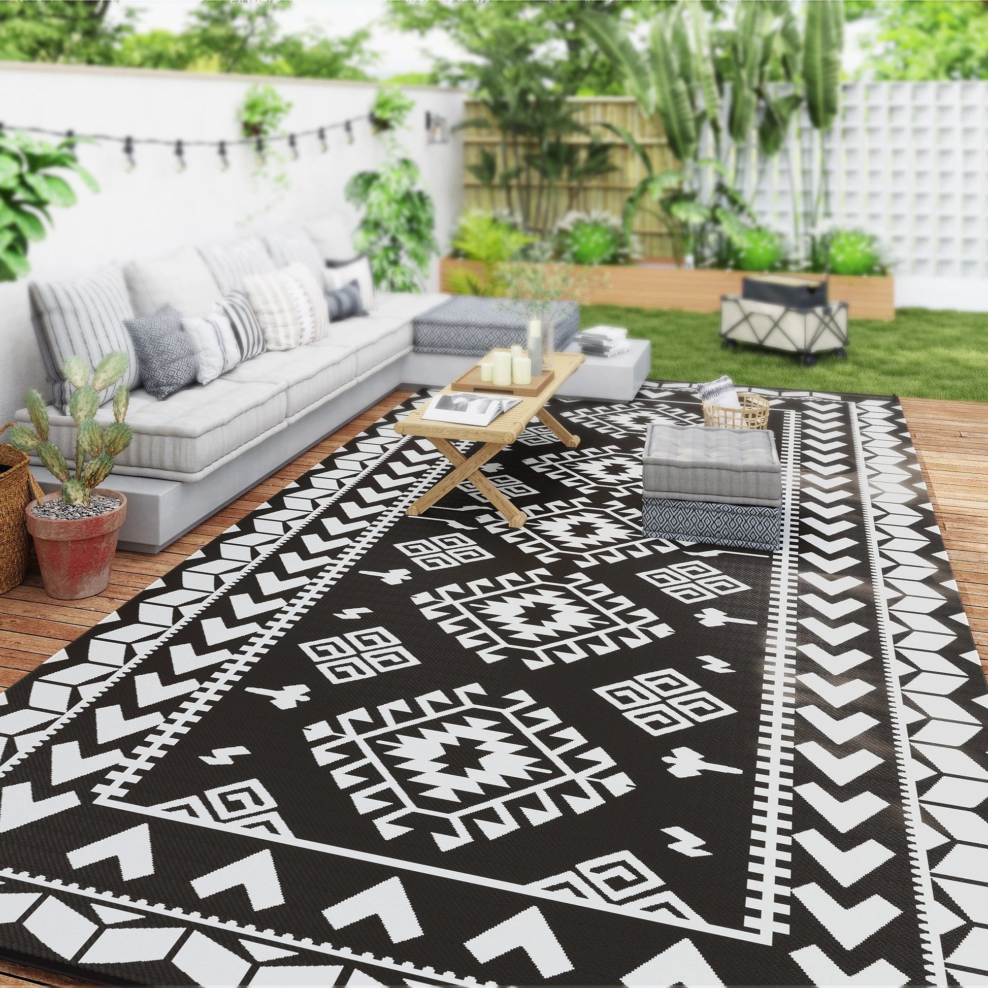 Outsunny Reversible Rhombus Outdoor Patio Rug