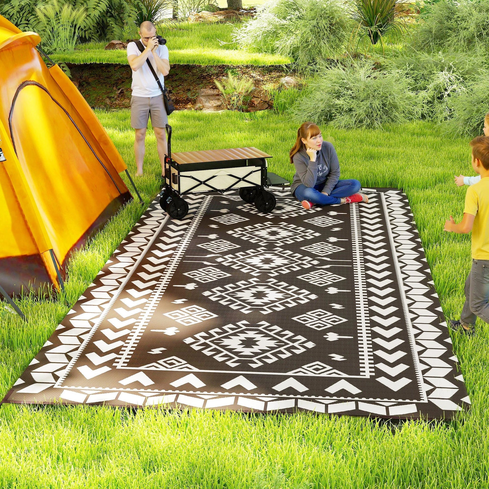 Outsunny Reversible Rhombus Outdoor Patio Rug