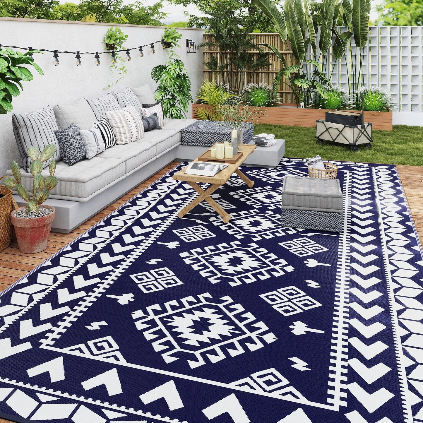 Outsunny Reversible Rhombus Outdoor Patio Rug