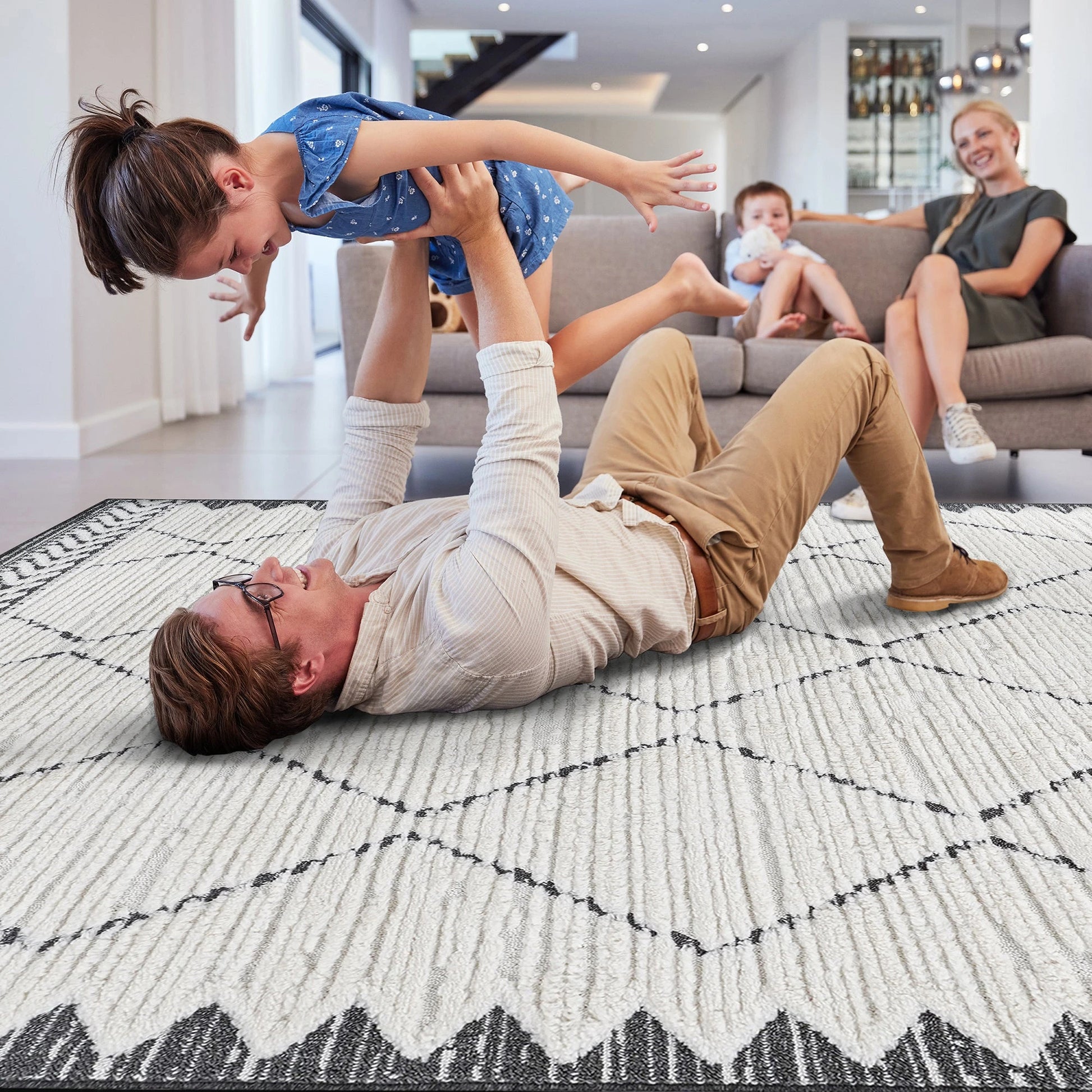 Step Trellis Cream/Anthracite High-Low Area Rug